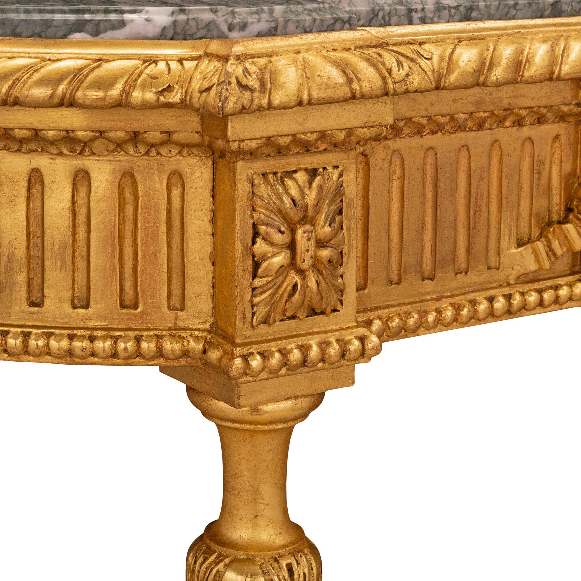 Französische Konsole aus vergoldetem Holz und Vert Campan-Marmor im Louis-XVI-Stil des 19. Jahrhunderts im Angebot 1