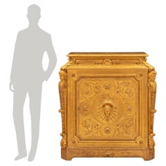 Meuble de rangement français du 19ème siècle en bois doré de style Louis XVI