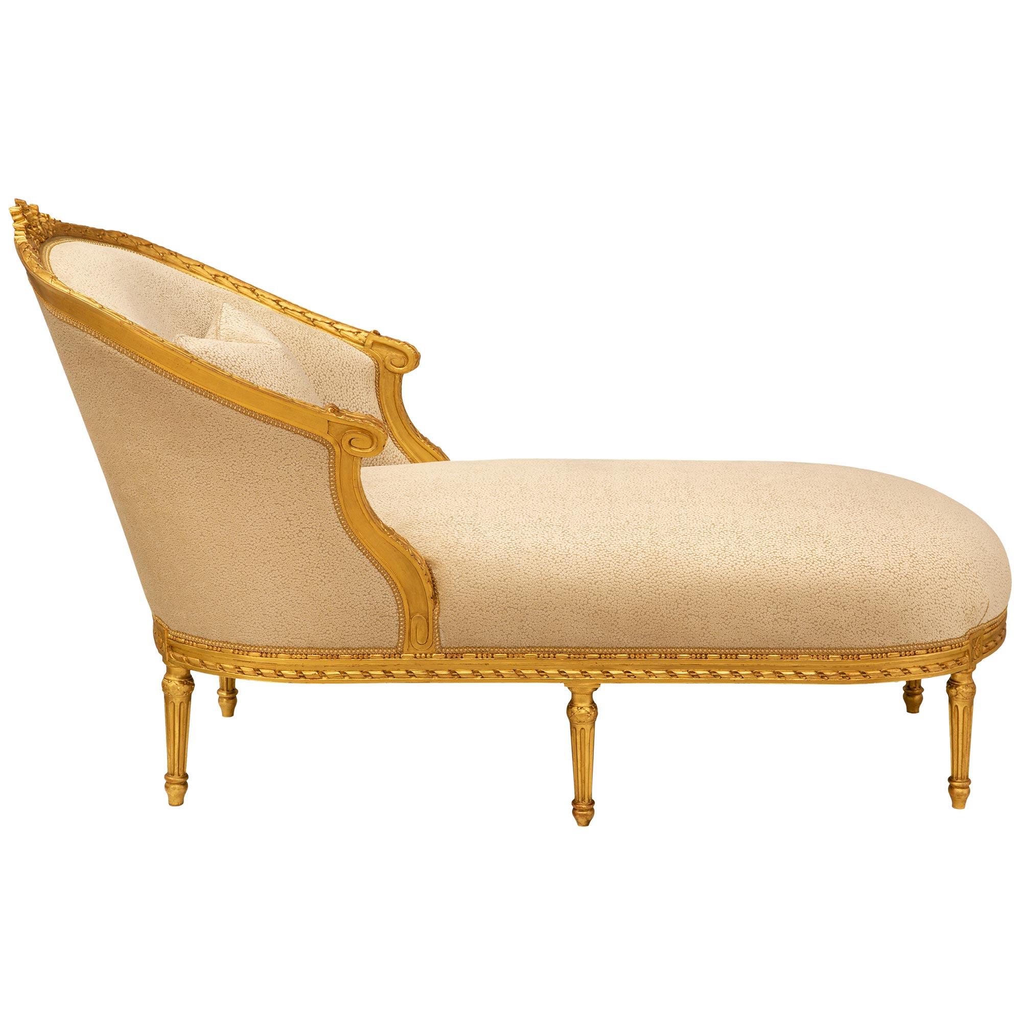 French 19th Century Louis XVI St. Giltwood Chaise Lounge Settee For Sale 6
