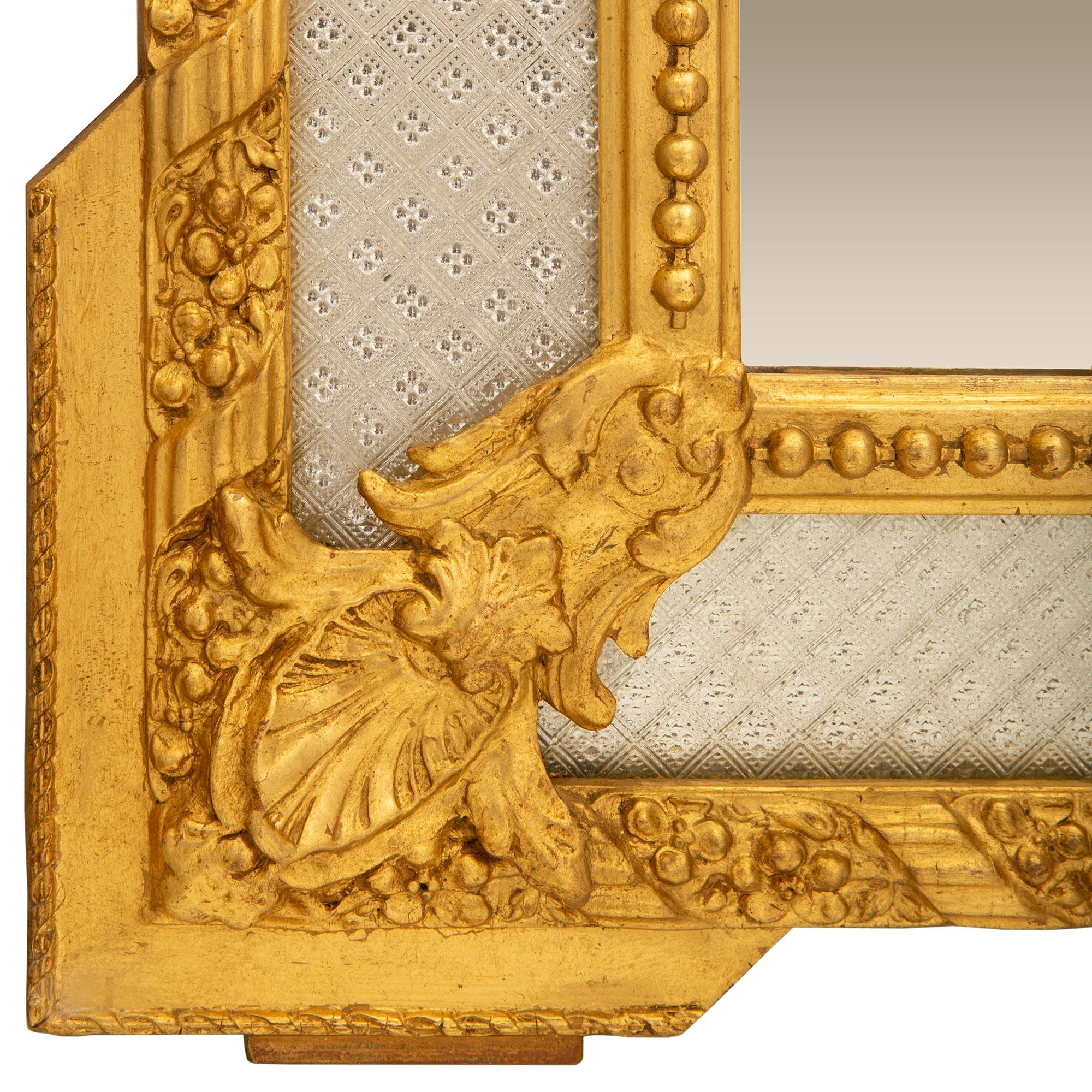 Französisch 19. Jahrhundert Louis XVI St. Giltwood Double Framed Mirror im Angebot 2