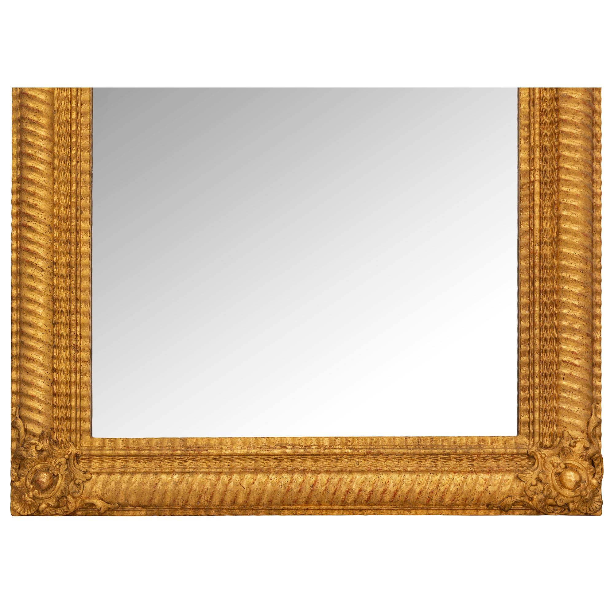 Spiegel aus vergoldetem Holz im Louis-XVI-Stil des 19. Jahrhunderts im Angebot 2