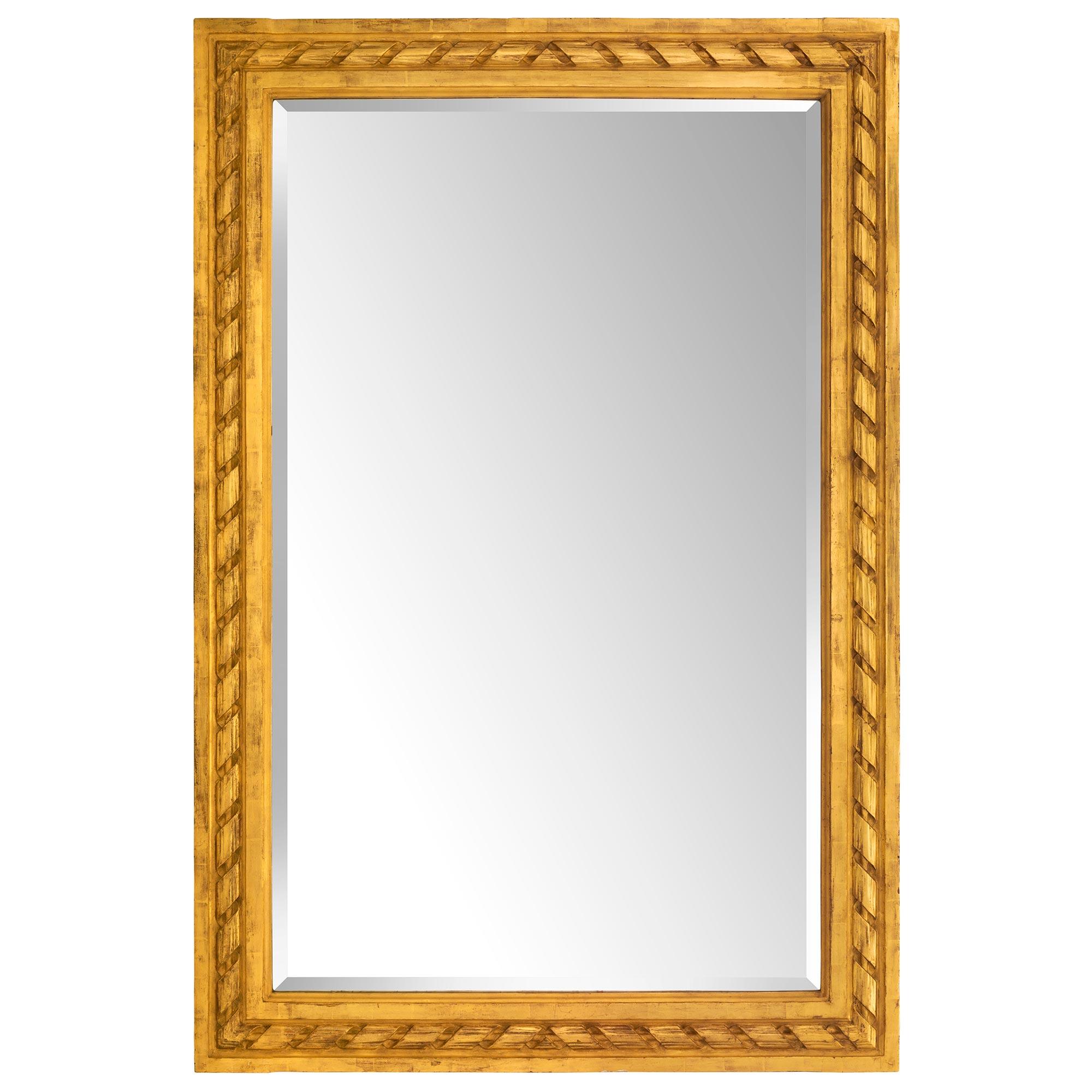 Miroir français du XIXe siècle en bois doré de style Louis XVI en vente 3