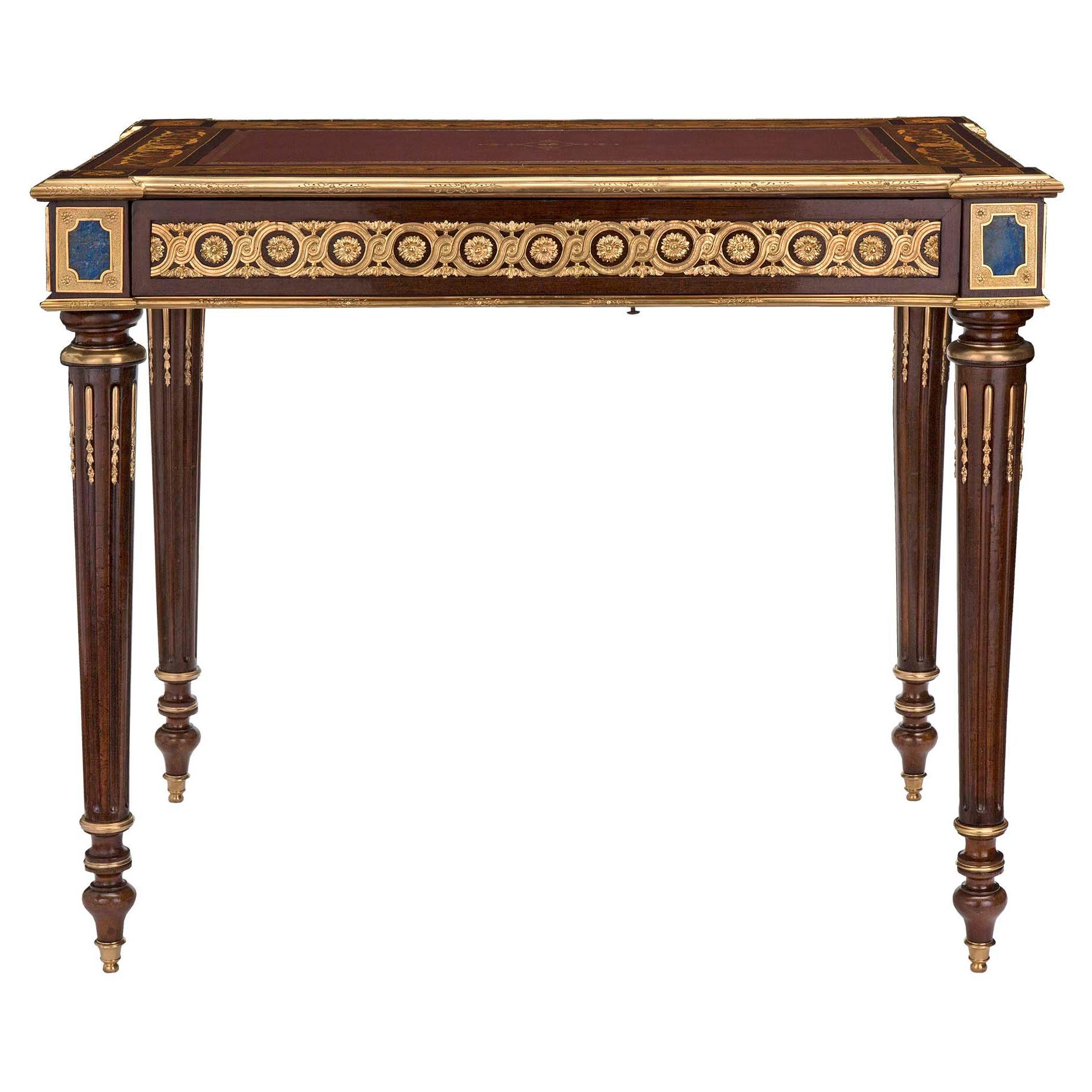 Bureau français du 19ème siècle de style Louis XVI en acajou et bronze doré