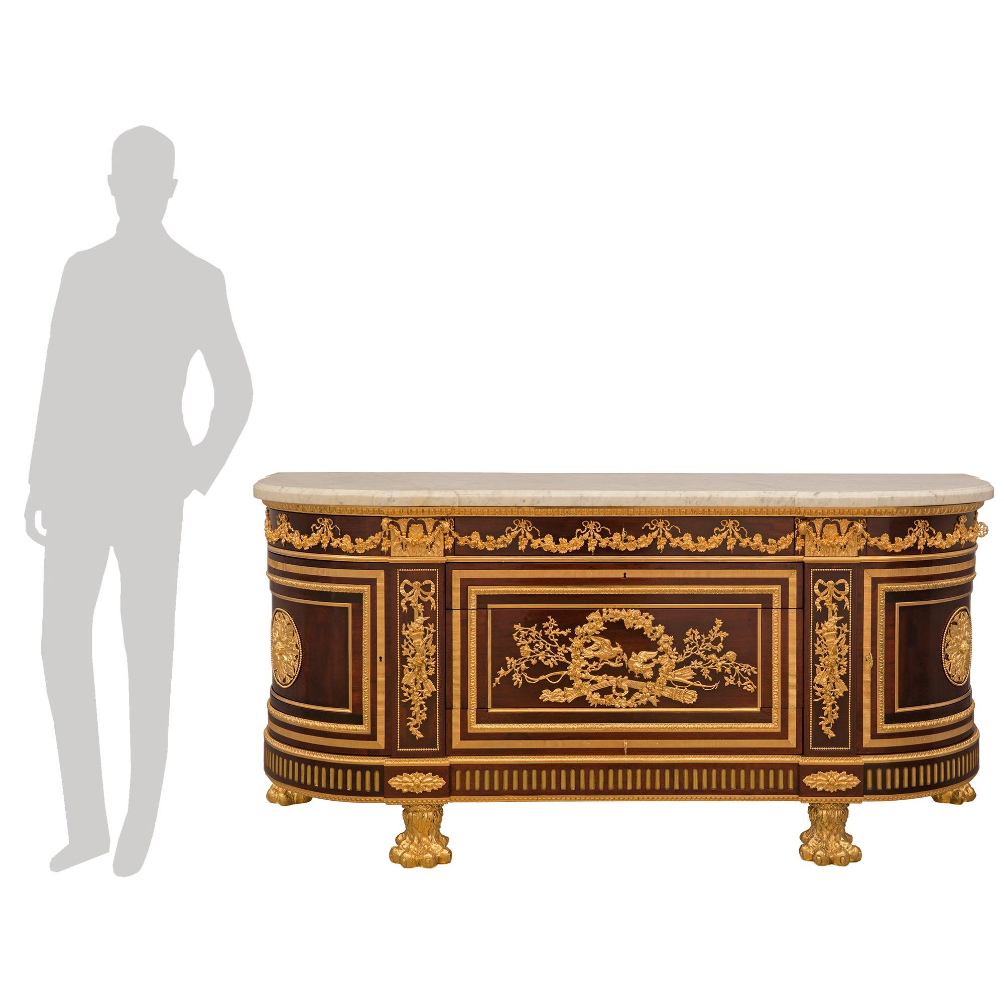 French 19th Century Louis XVI St. Mahogany and Ormolu Mounted Commode De Chateau In Good Condition For Sale In West Palm Beach, FL