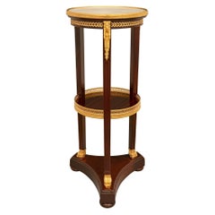 Mesa auxiliar francesa de caoba, mármol y ormolina del siglo XIX, estilo Luis XVI