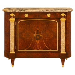 Buffet francese del 19° secolo in marmo, ormolu e legno di noce di stile Luigi XVI