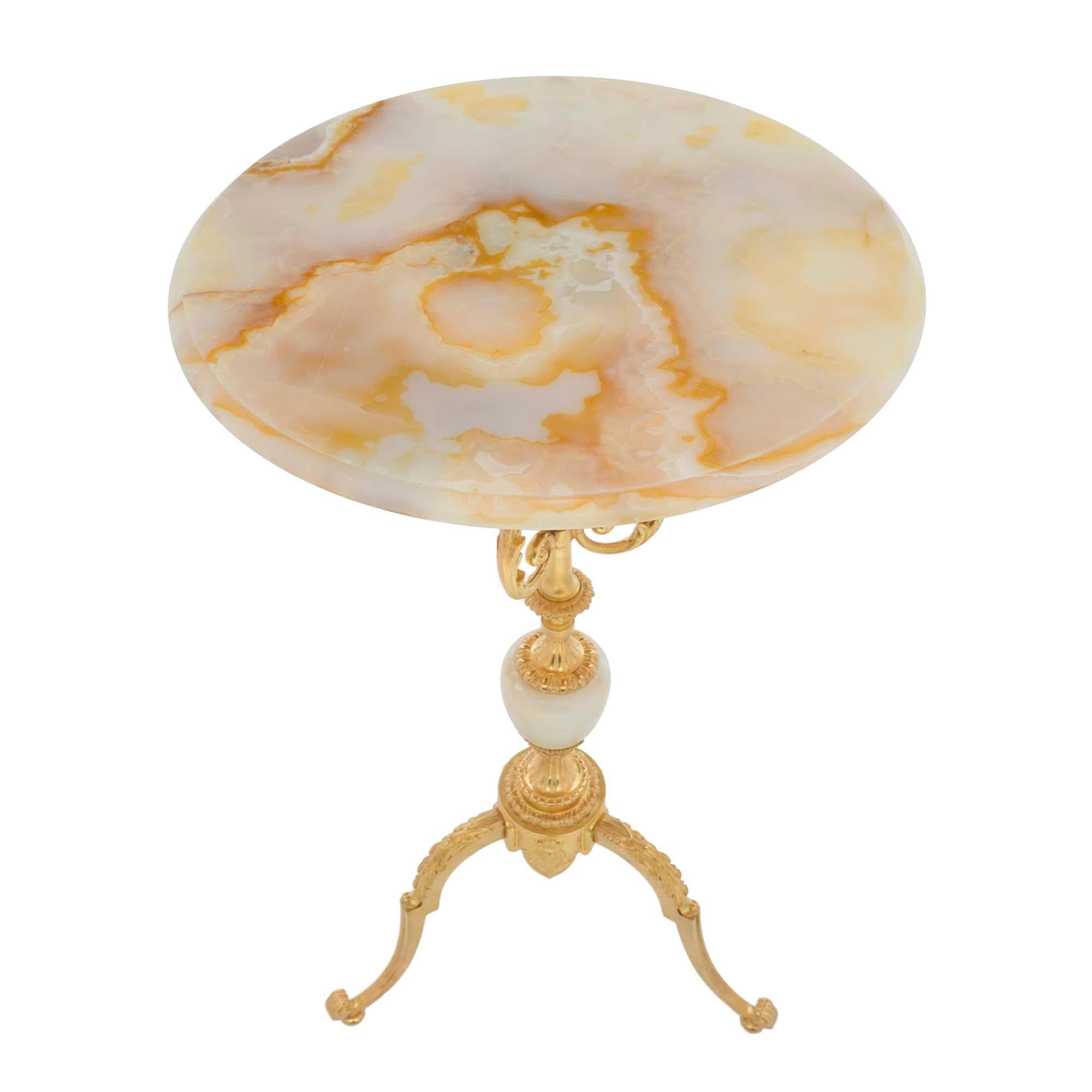 French 19th Century Louis XVI St. Napoleon III Period Onyx and Ormolu Side Table In Good Condition For Sale In West Palm Beach, FL