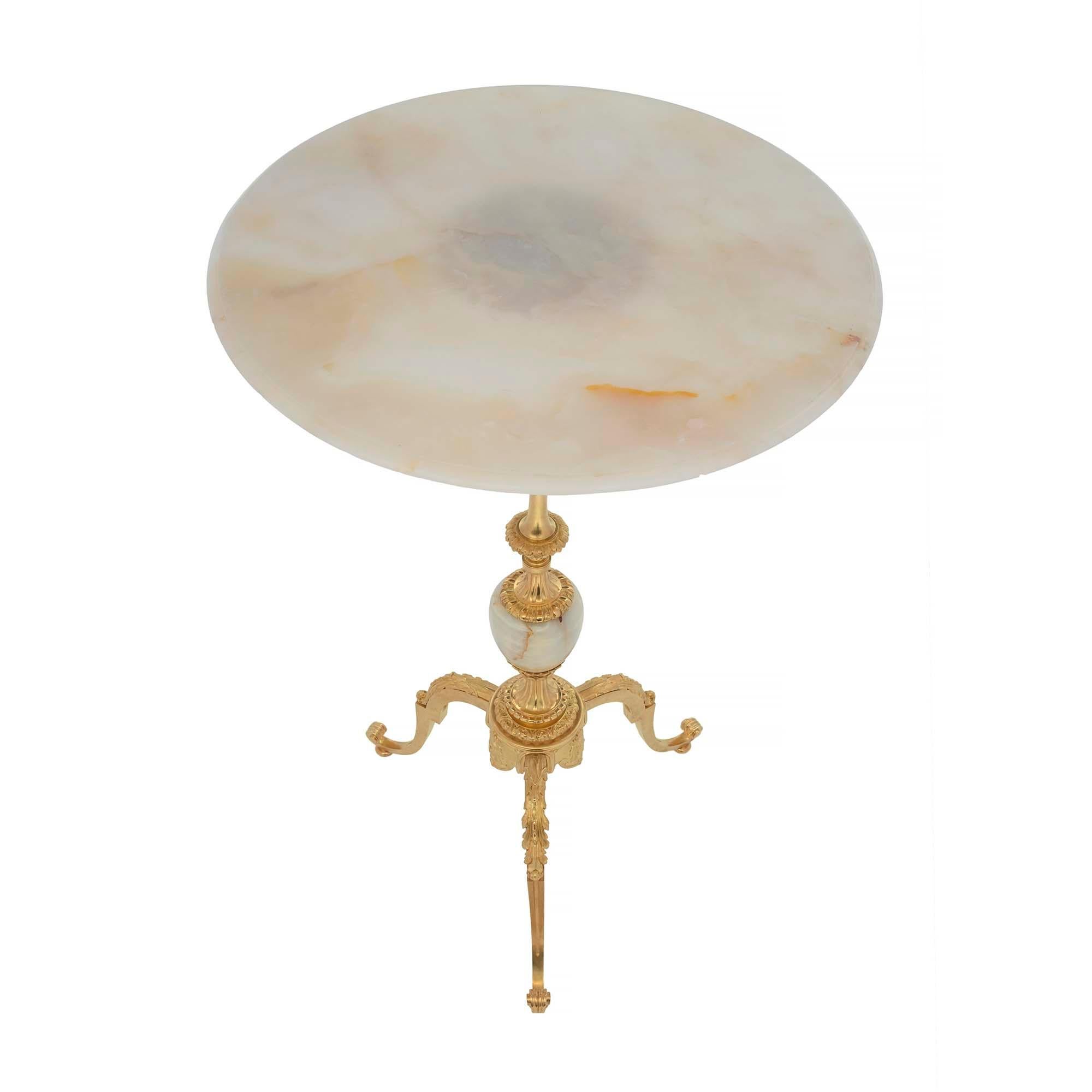French 19th Century Louis XVI St. Napoleon III Period Onyx and Ormolu Side Table In Good Condition For Sale In West Palm Beach, FL
