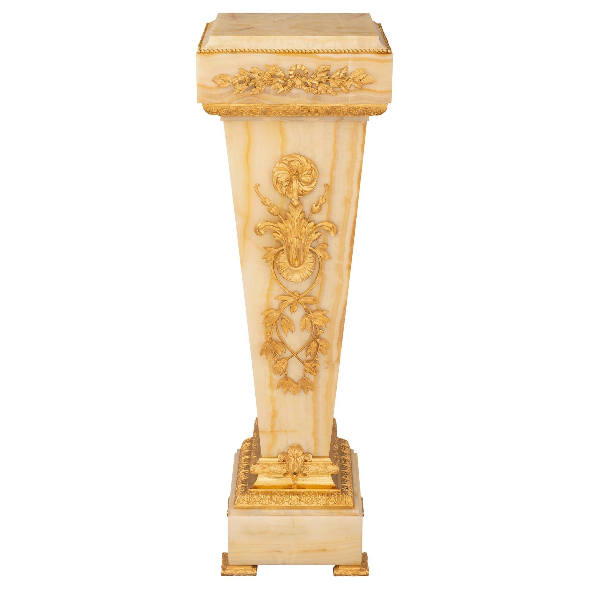 French 19th Century Louis XVI St. Onyx and Ormolu Pedestal Column For Sale 6
