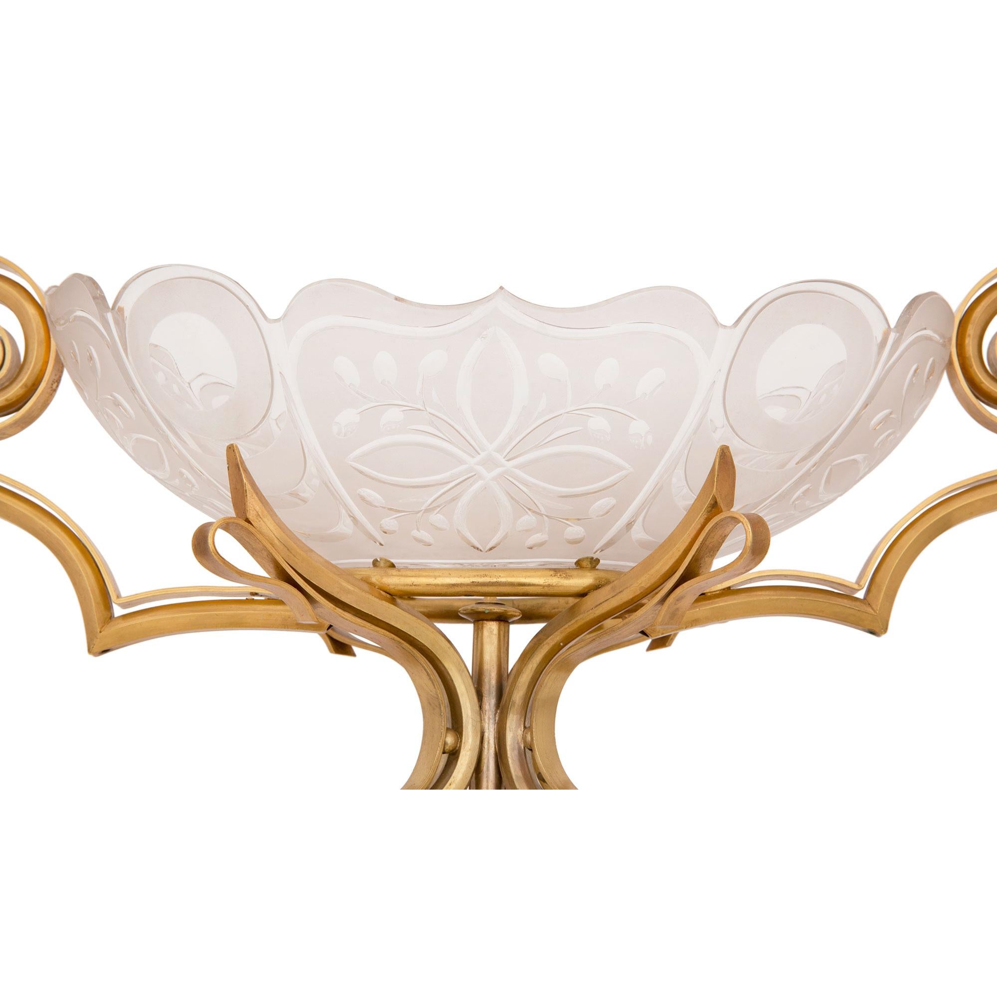 French 19th Century Louis XVI St. Ormolu and Baccarat Crystal Centerpiece Bowl For Sale 3