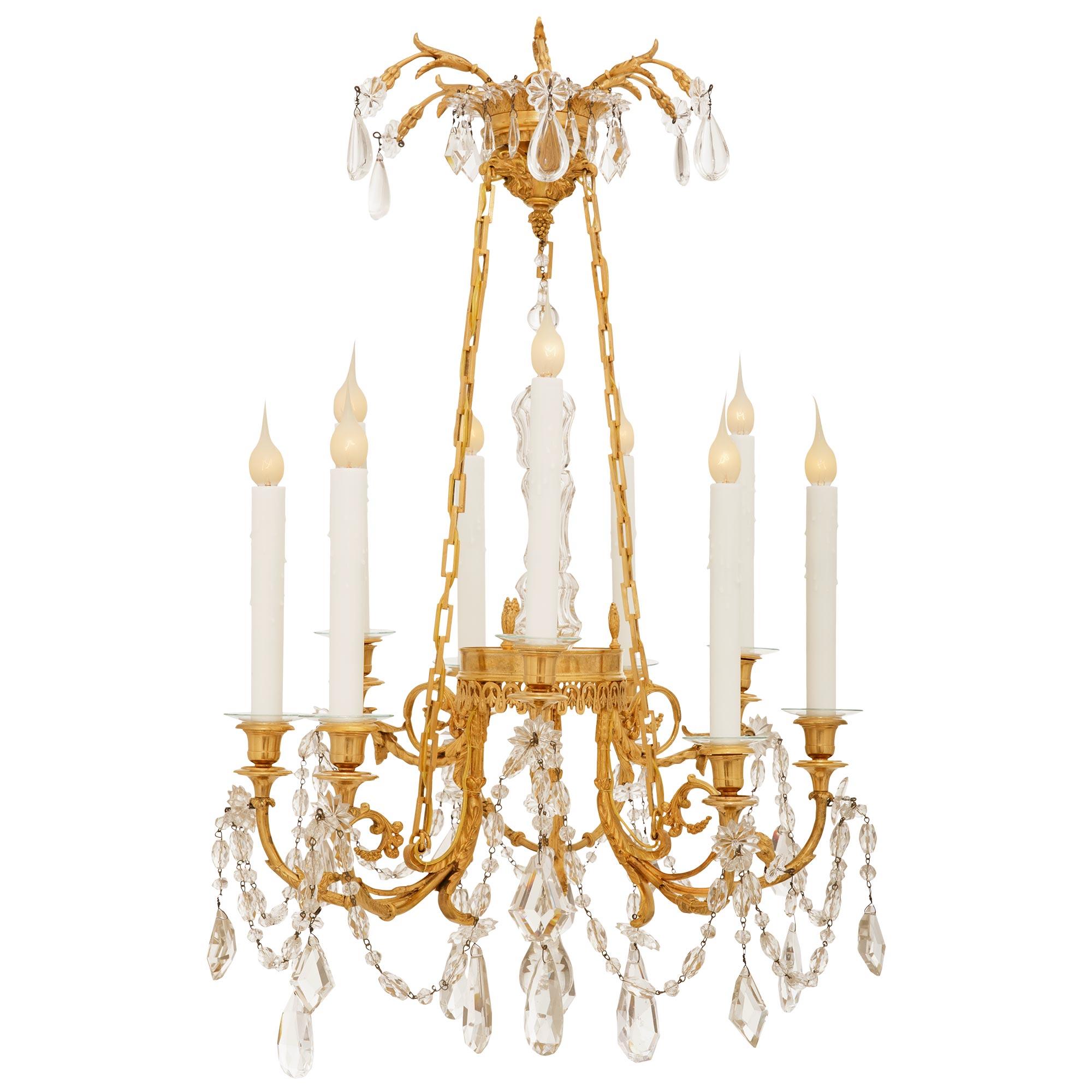 Francese Lampadario francese del XIX secolo in stile Luigi XVI in Ormolu e cristallo Baccarat in vendita