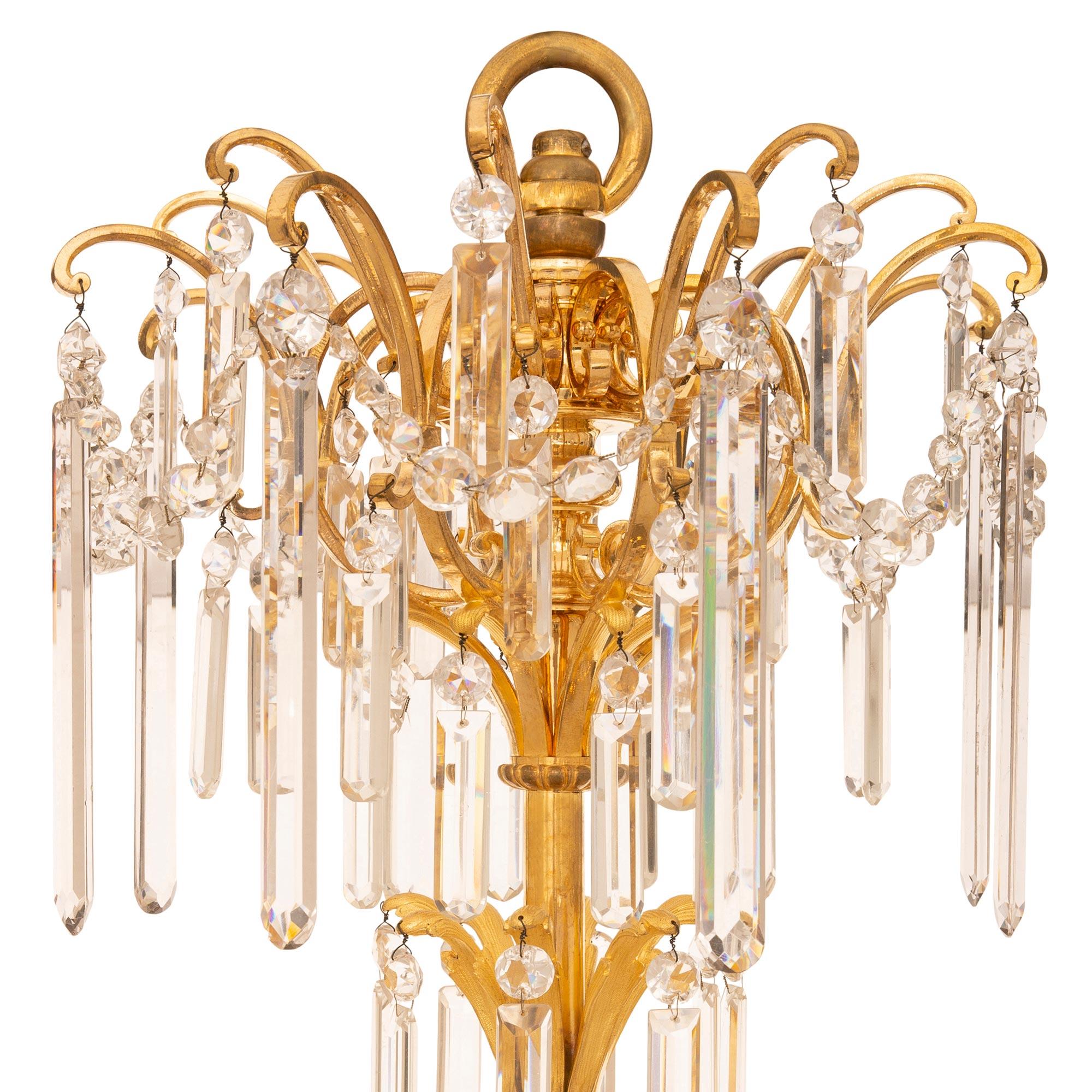 Araña francesa del siglo XIX de Ormolu y Cristal de Baccarat del s. XVI Francés en venta