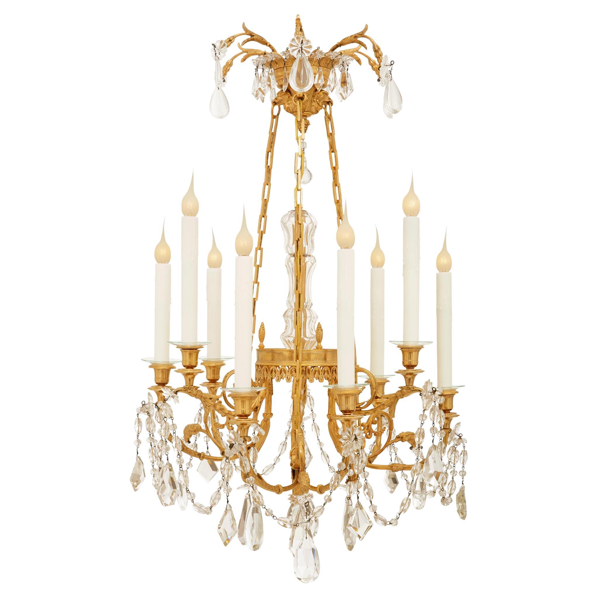 Lampadario francese del XIX secolo in stile Luigi XVI in Ormolu e cristallo Baccarat