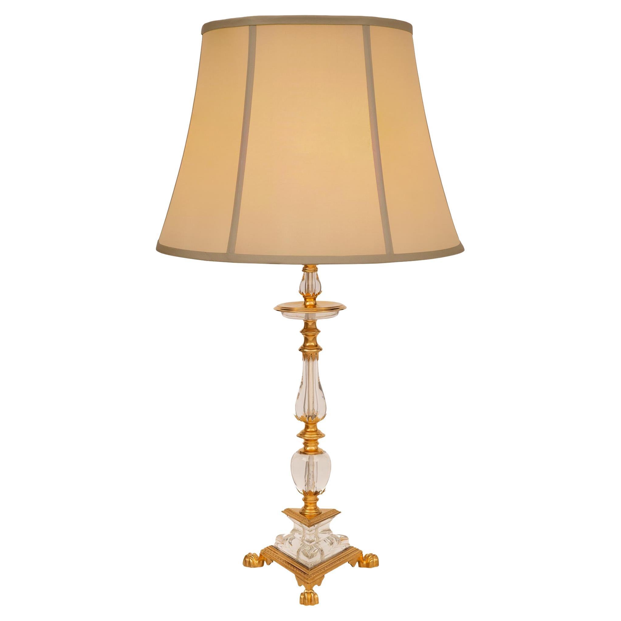 Lampe aus Goldbronze und Baccarat-Kristall im Louis-XVI-Stil des 19. Jahrhunderts