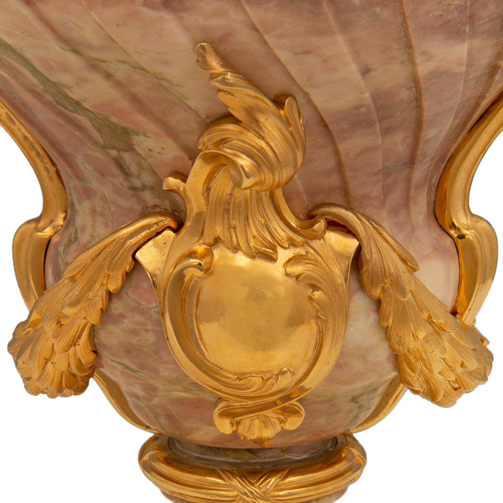 French 19th Century Louis XVI St. Ormolu and Brèche Violette Marble Lamp For Sale 4