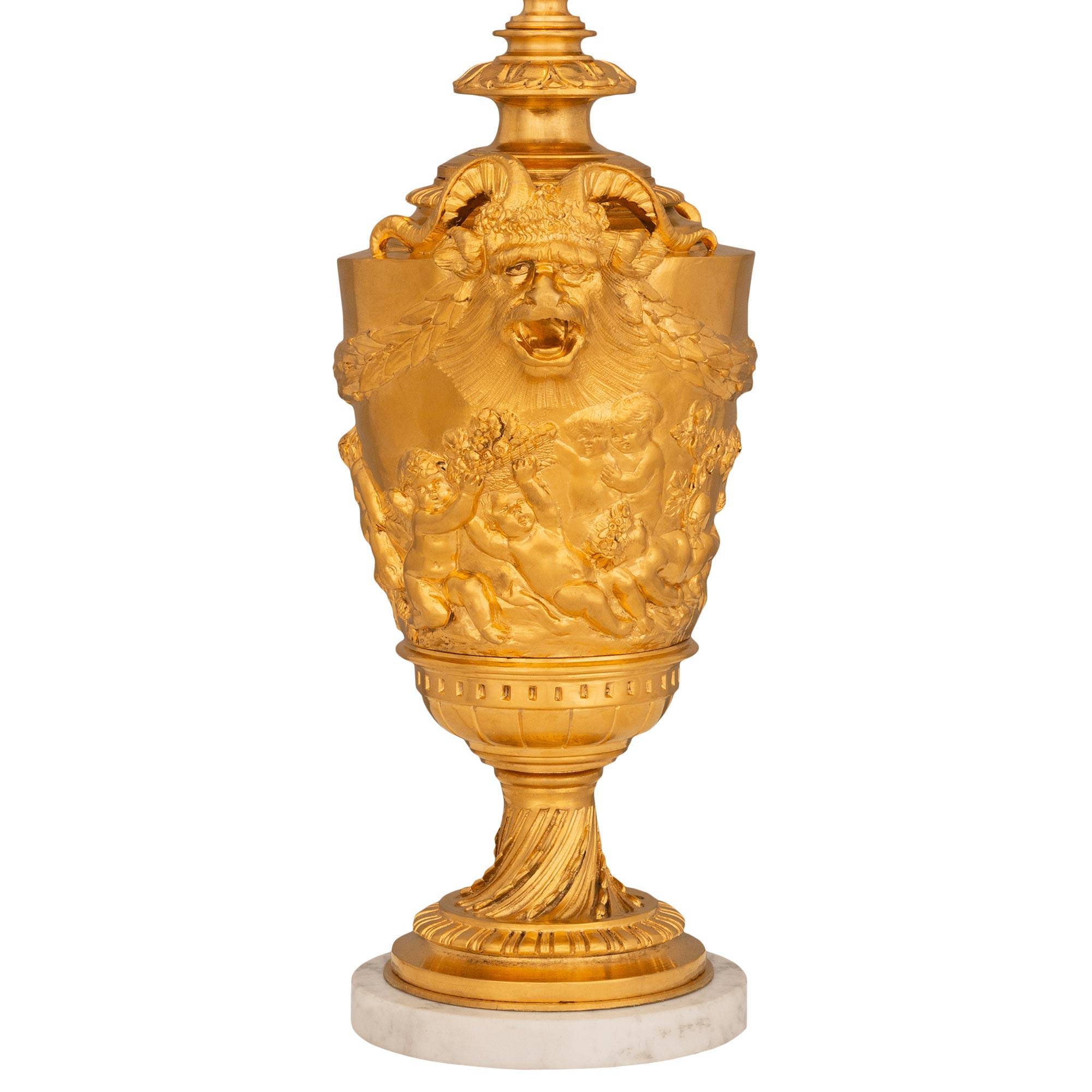 French 19th Century Louis XVI St. Ormolu And Calacatta Marble Lamp In Good Condition For Sale In West Palm Beach, FL