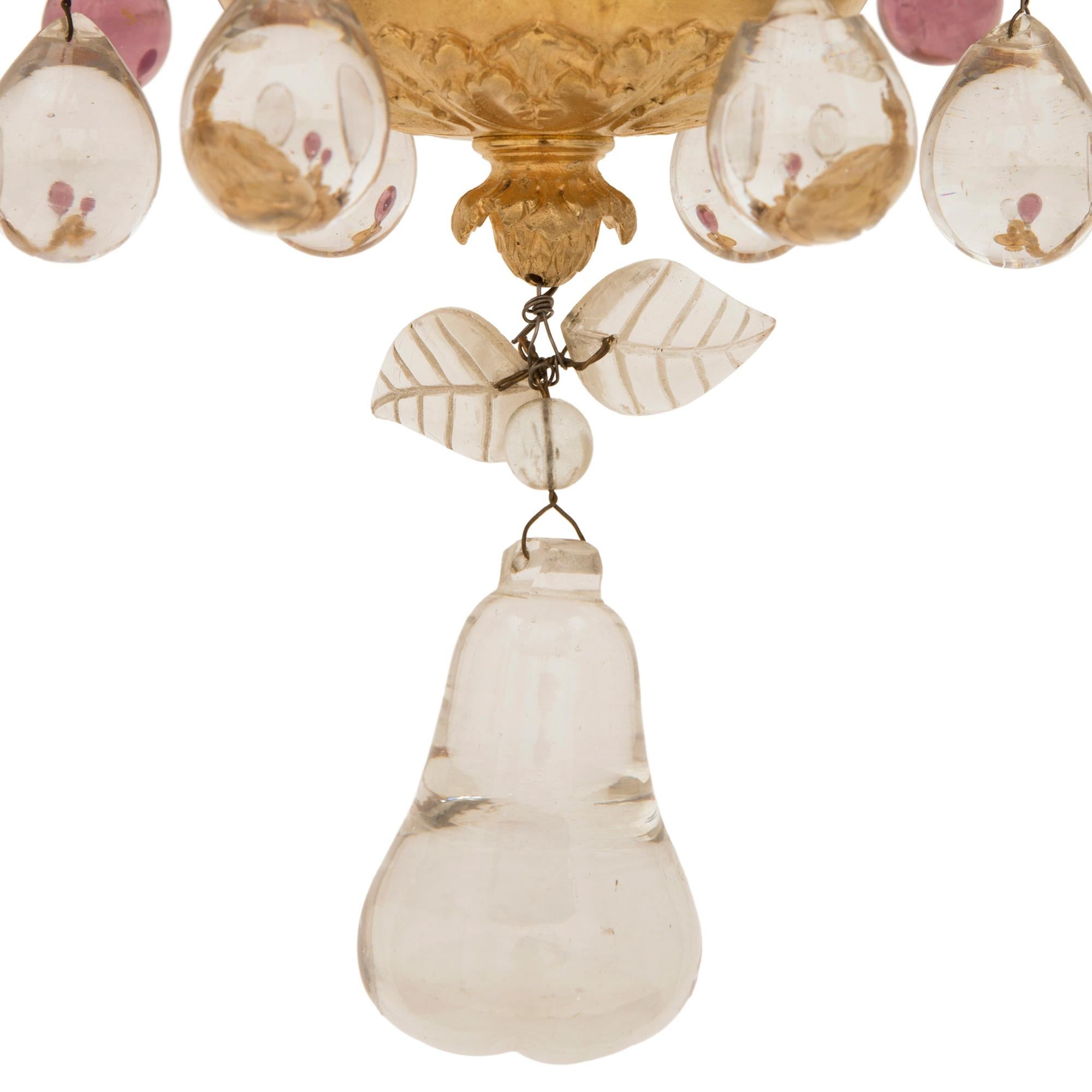 Kronleuchter aus Goldbronze und Kristall im Louis-XVI-Stil des 19. Jahrhunderts im Angebot 2