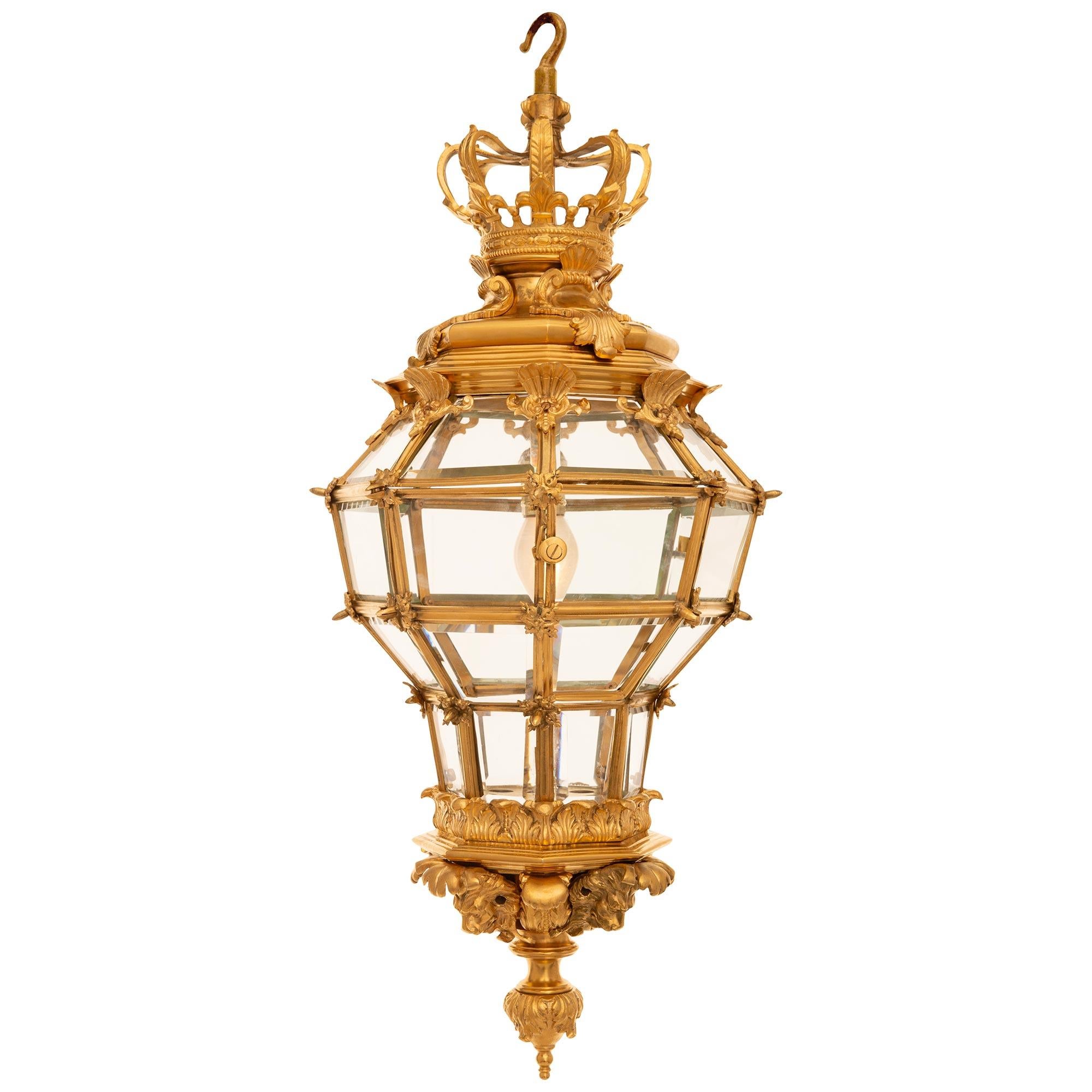 French 19th Century Louis XVI St. Ormolu And Crystal Lantern For Sale 1