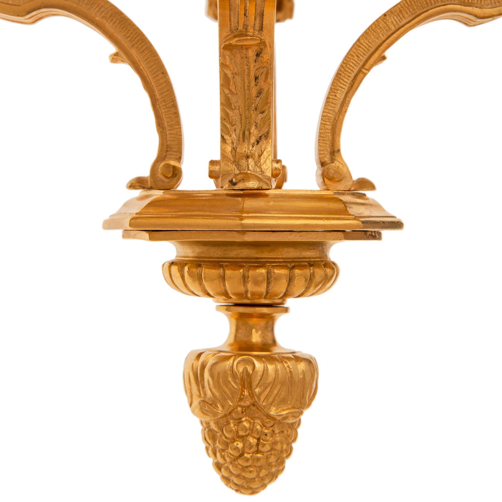 French 19th Century Louis XVI St. Ormolu And Crystal Lantern For Sale 4