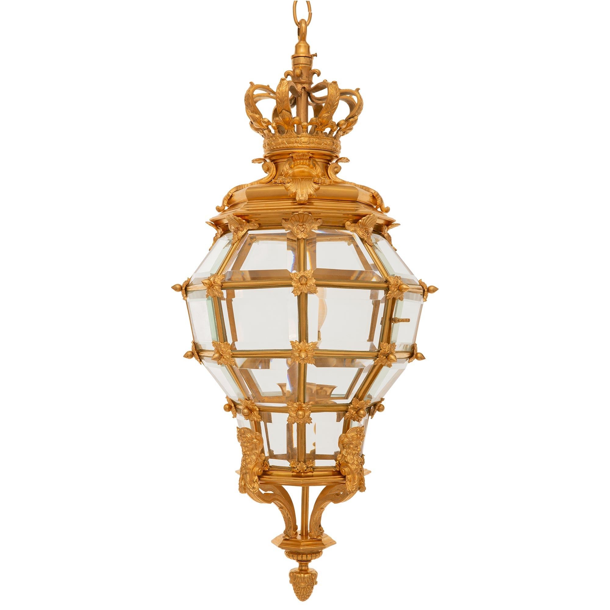 French 19th Century Louis XVI St. Ormolu And Crystal Lantern For Sale 5
