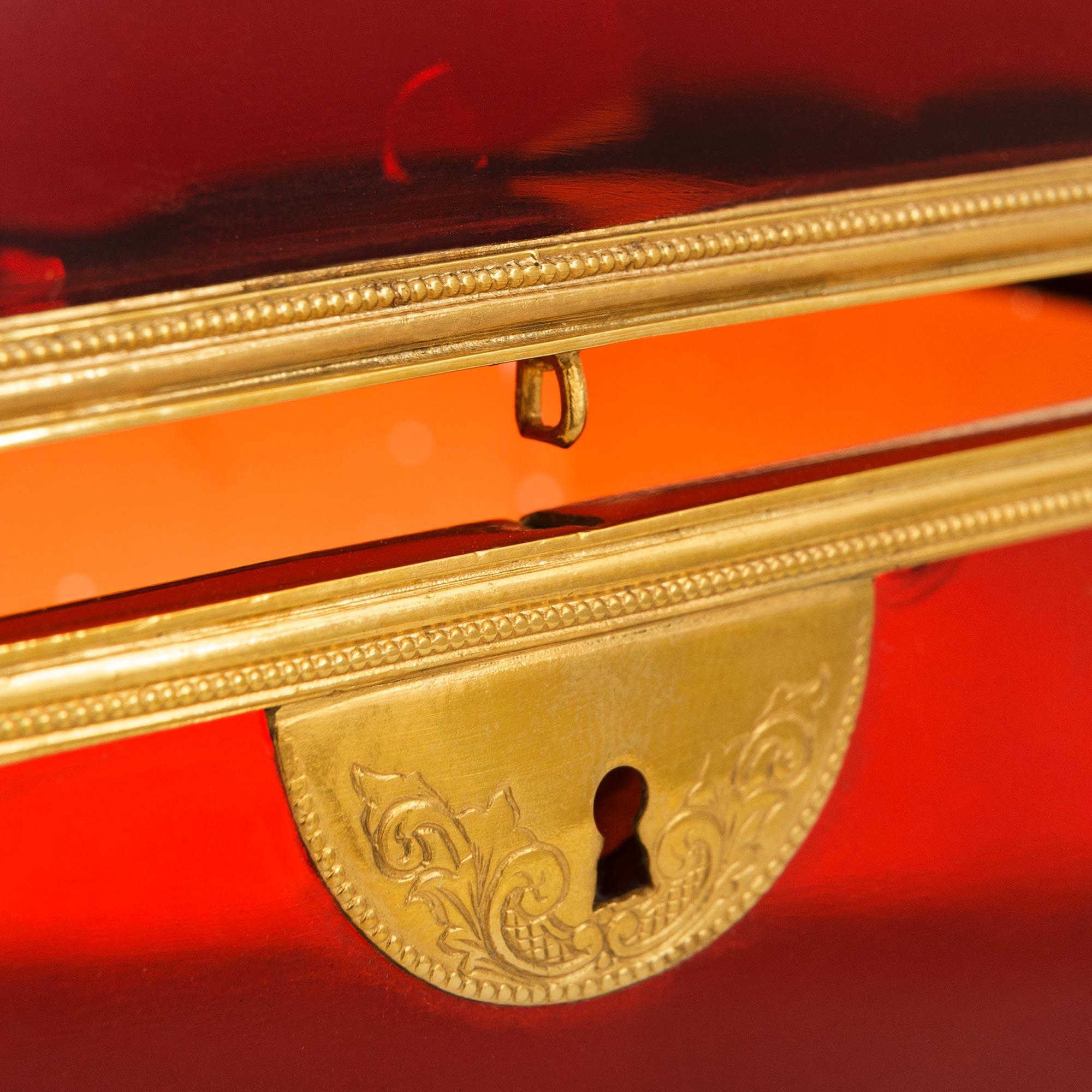 French 19th century Louis XVI st. Ormolu and Glass box For Sale 3