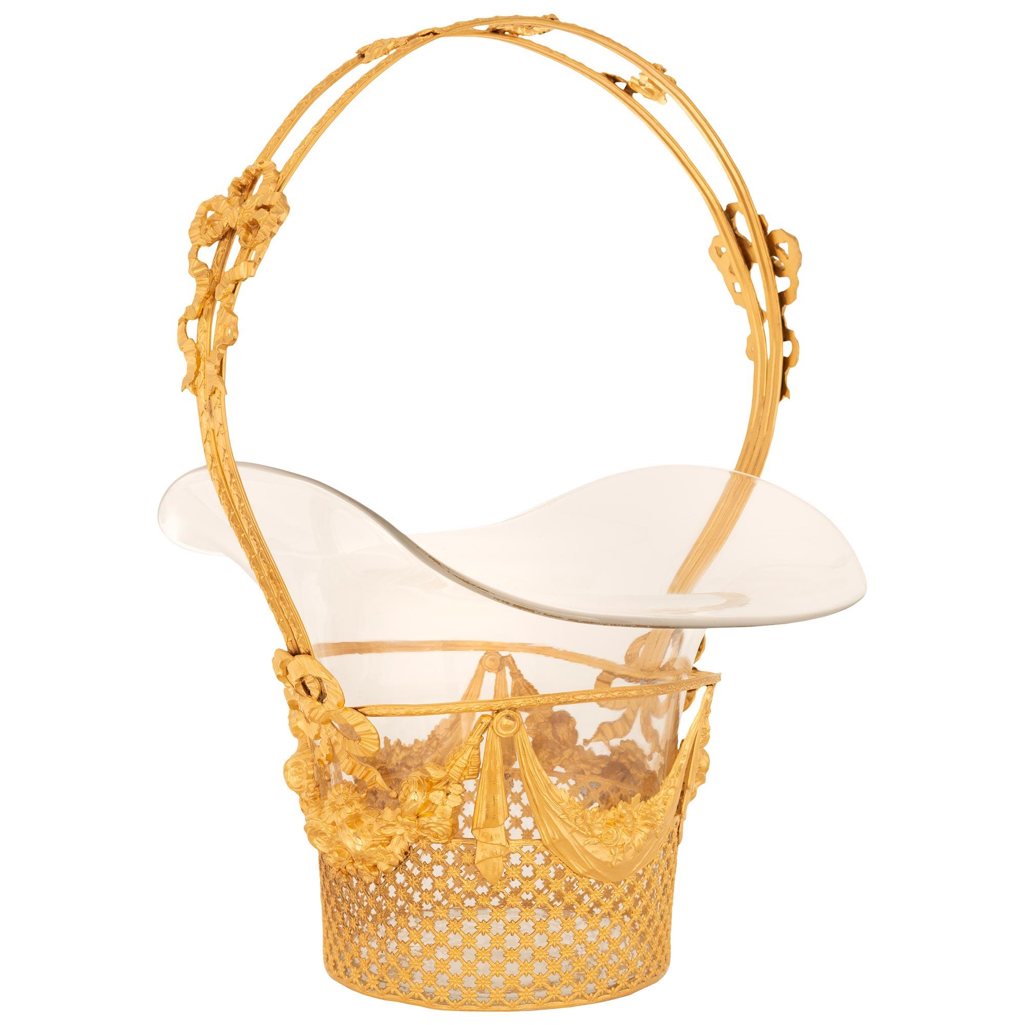 French 19th century Louis XVI st. Ormolu and Glass centerpiece basket In Good Condition For Sale In West Palm Beach, FL