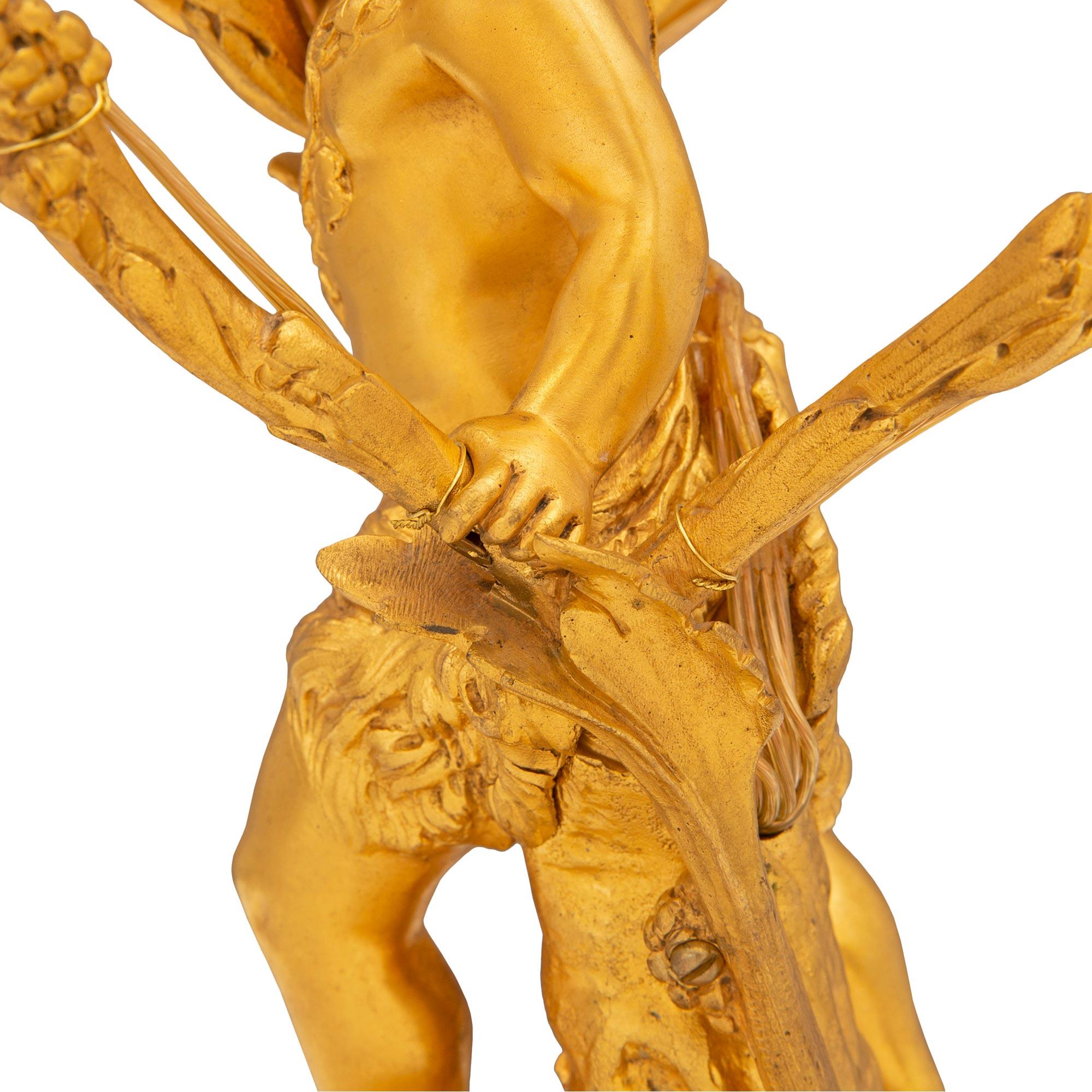 Similoro Lampada a candelabro francese del XIX secolo in stile Luigi XVI con ormolatura e marmo in vendita