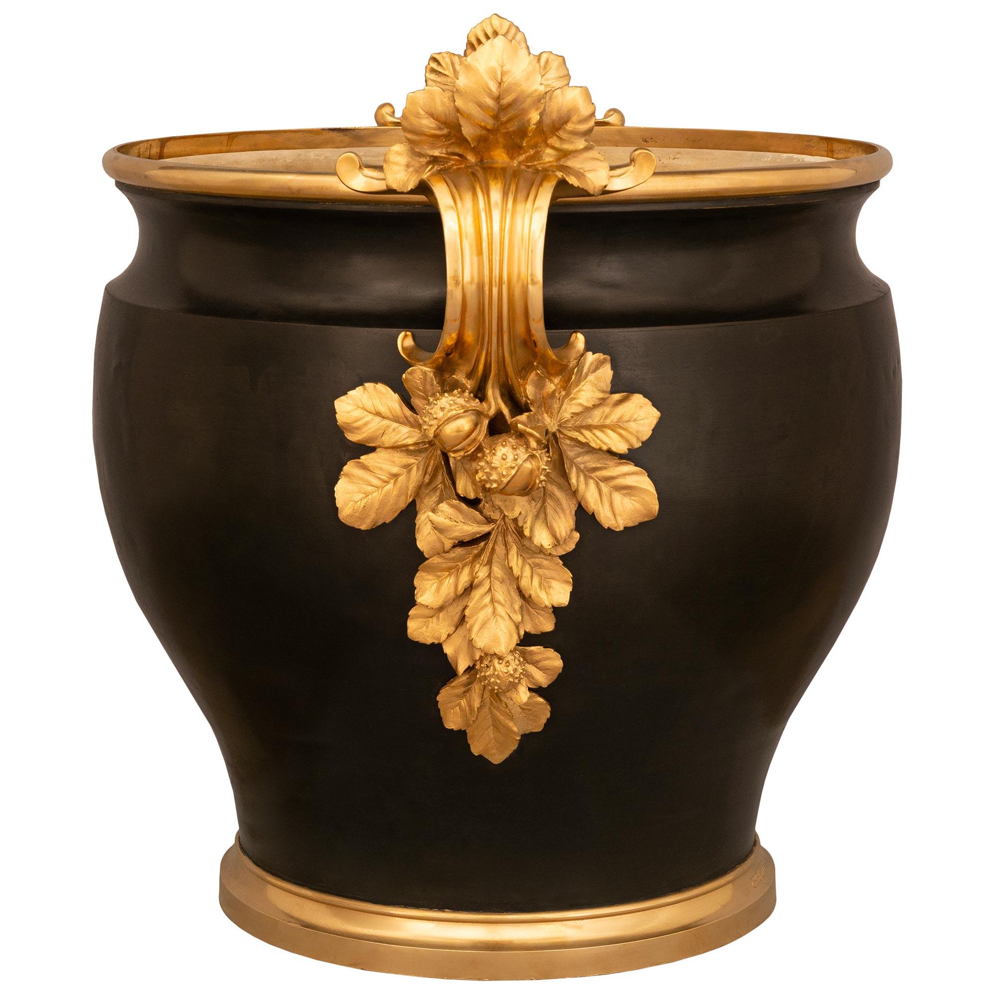 French 19th Century Louis XVI St. Ormolu And Patinated Bronze Jardinière In Good Condition For Sale In West Palm Beach, FL