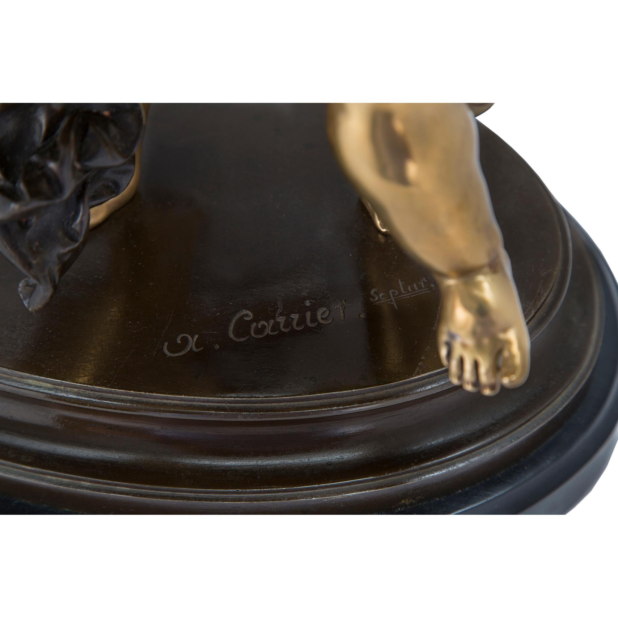 Statua francese del XIX secolo di San Luigi XVI in bronzo patinato e ormolatura in vendita 3