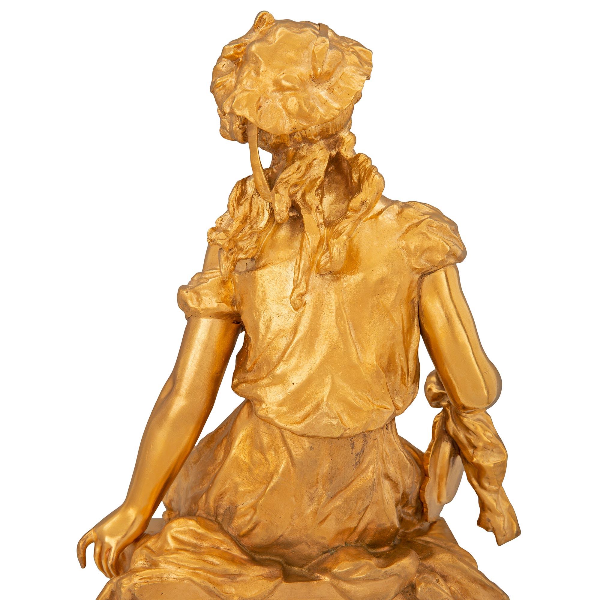 Statue aus Goldbronze und rotem Griotte-Marmor im Louis-XVI-Stil des 19. Jahrhunderts im Angebot 1