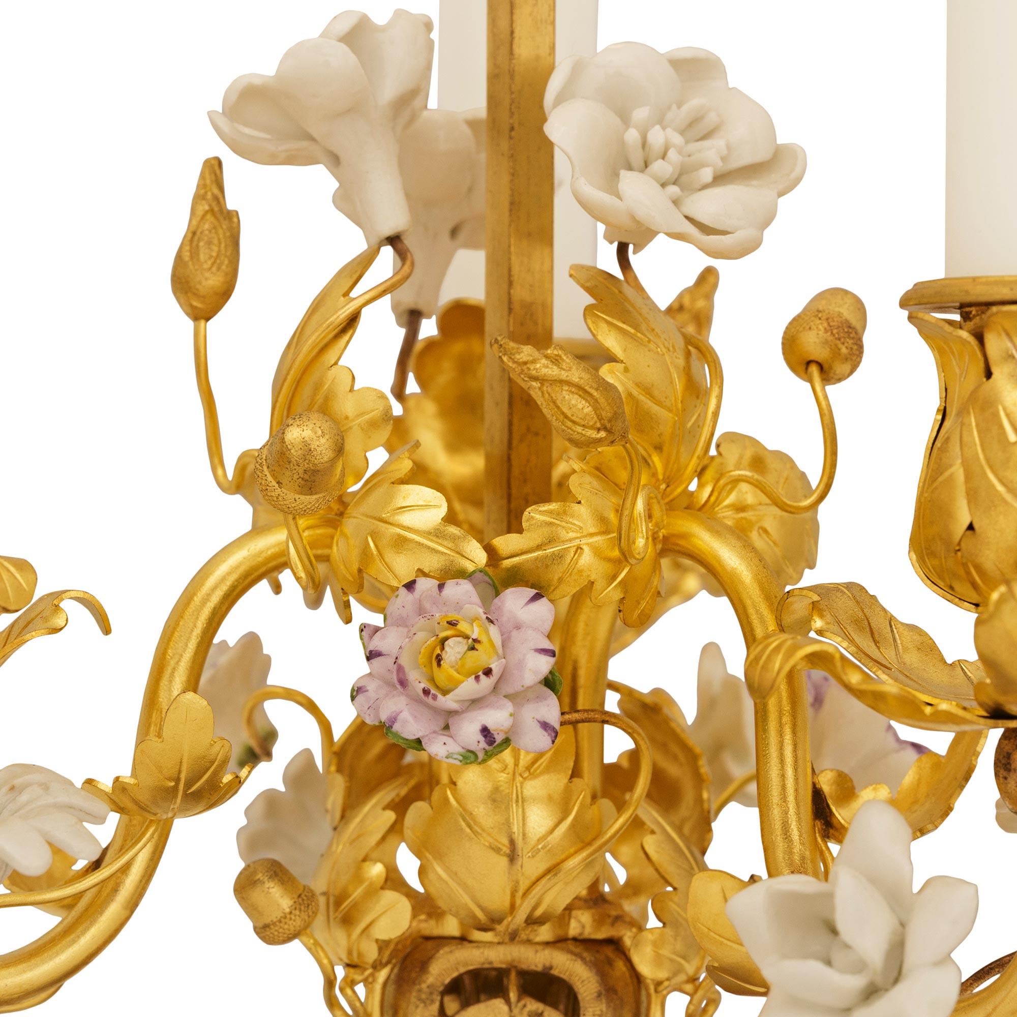 French 19th century Louis XVI st. Ormolu and Saxe Porcelain Bouillotte lamp In condizioni buone in vendita a West Palm Beach, FL