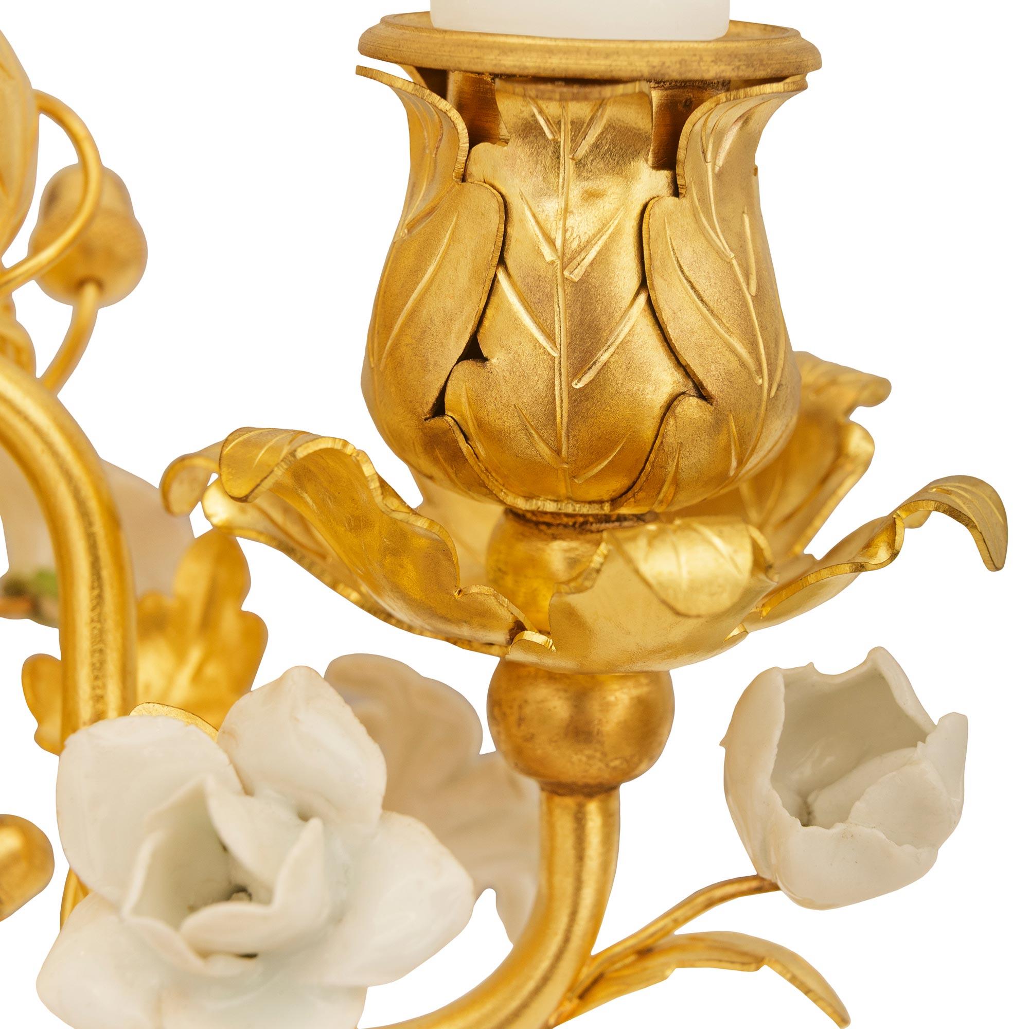 XIX secolo French 19th century Louis XVI st. Ormolu and Saxe Porcelain Bouillotte lamp in vendita