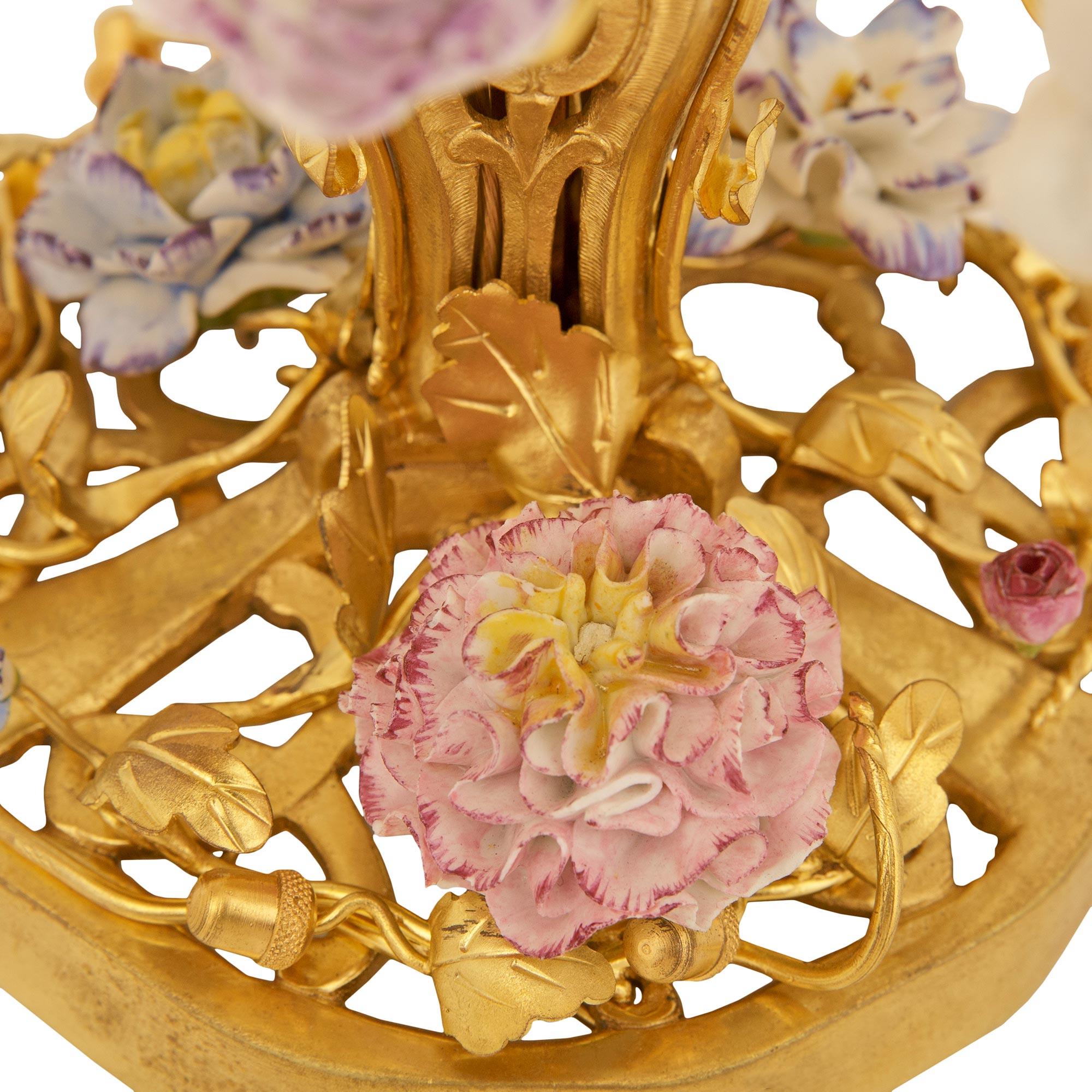 Porcellana French 19th century Louis XVI st. Ormolu and Saxe Porcelain Bouillotte lamp in vendita