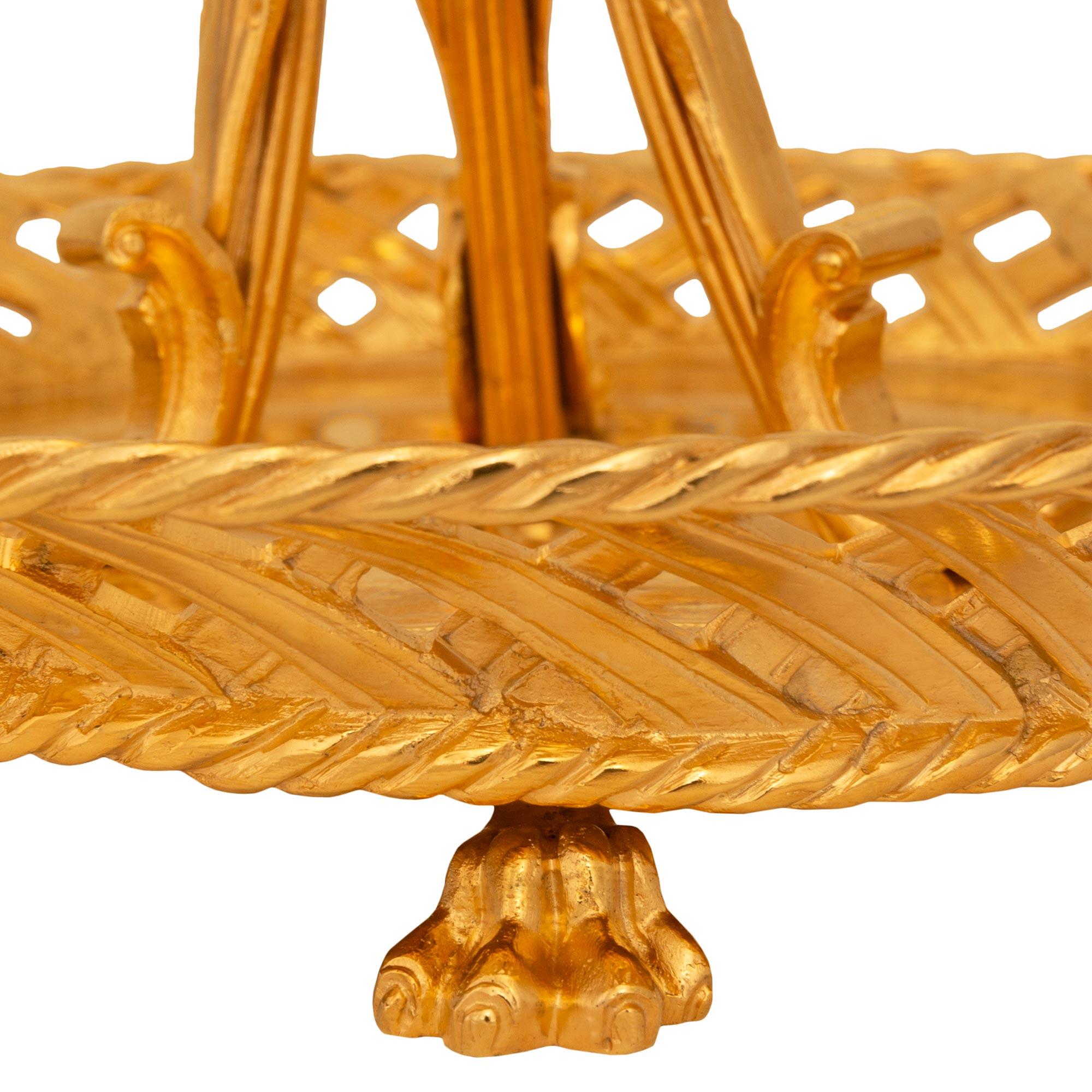 Lampada Bouillotte in ormolu e tole francese del XIX secolo Louis XVI st. in vendita 1