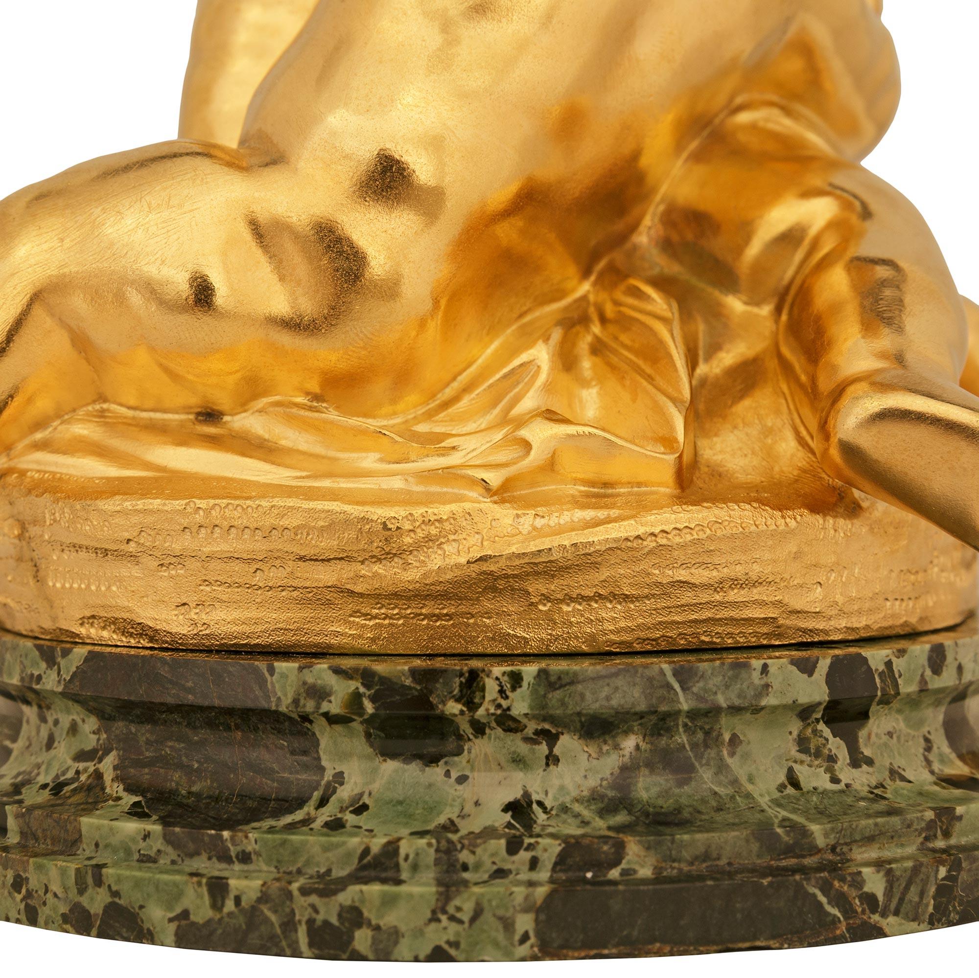 Estatua francesa de Ormolu y mármol Vert de Patricia del siglo XIX, estilo Luis XVI en venta 4