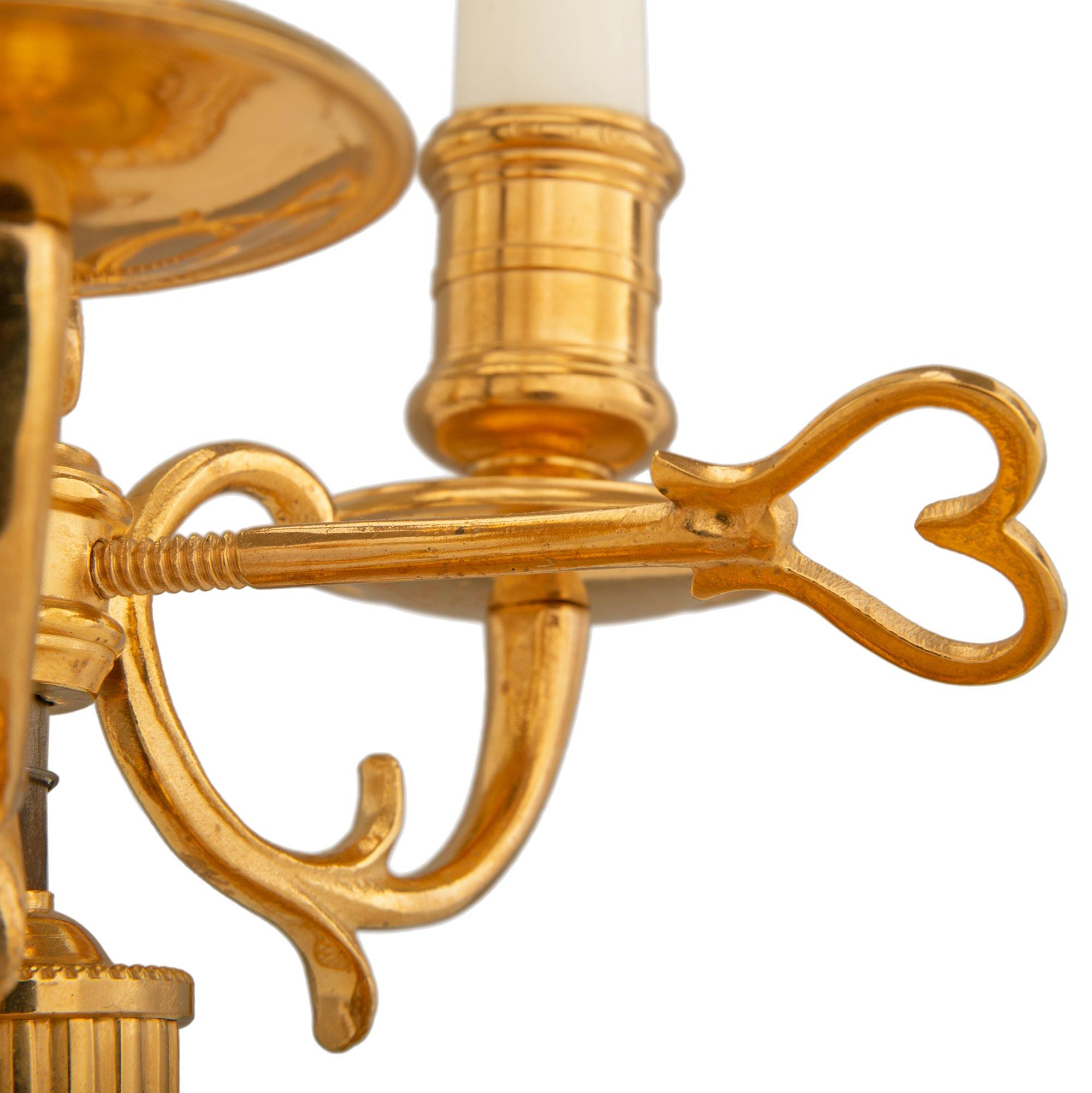 Französische Bouillotte-Lampe aus Goldbronze im Louis-XVI-Stil des 19. Jahrhunderts im Zustand „Gut“ im Angebot in West Palm Beach, FL