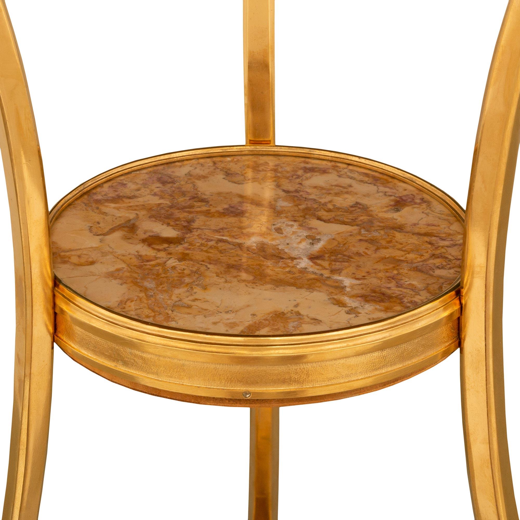 Gueridon-Beistelltisch aus Goldbronze und Brocatelle-Marmor im Louis-XVI-Stil des 19. Jahrhunderts im Angebot 2