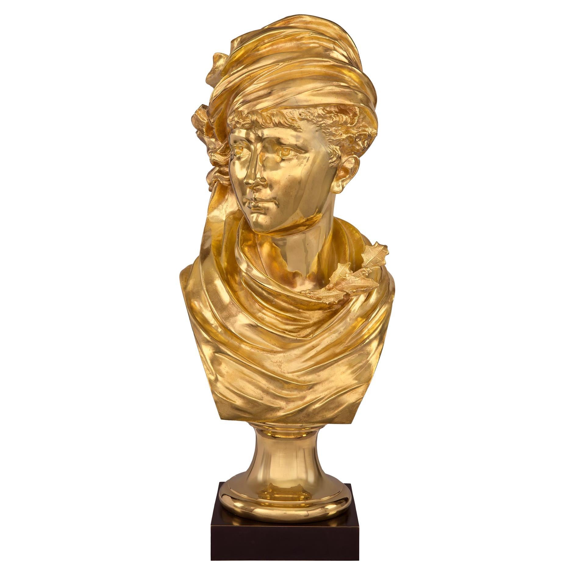 Französische Goldbronze-Büste eines jungen Jungen Mädchens, signiert A. Roll, Louis XVI., 19. Jahrhundert im Angebot