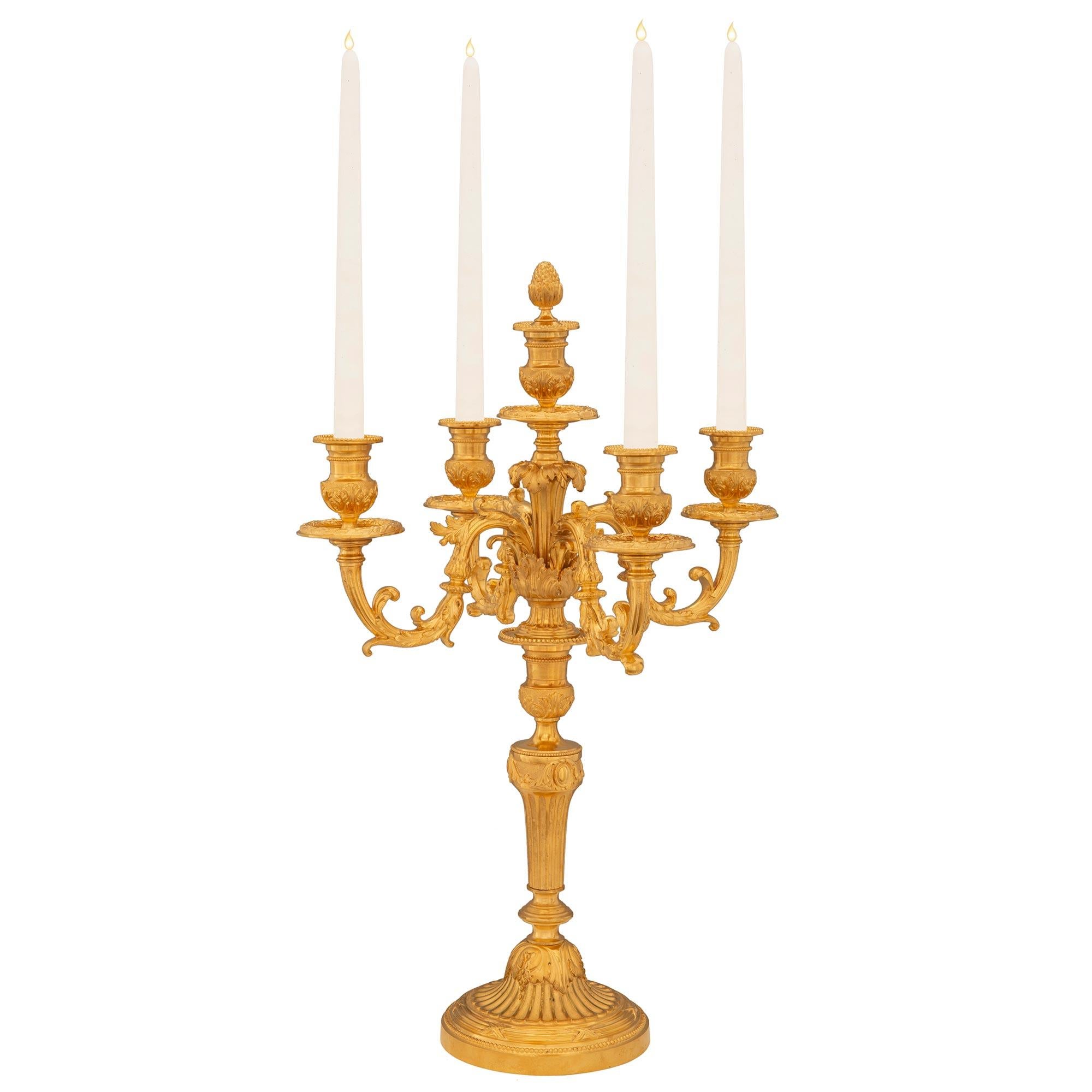 Candelabri francesi del XIX secolo in stile Luigi XVI in Ormolu In condizioni buone in vendita a West Palm Beach, FL
