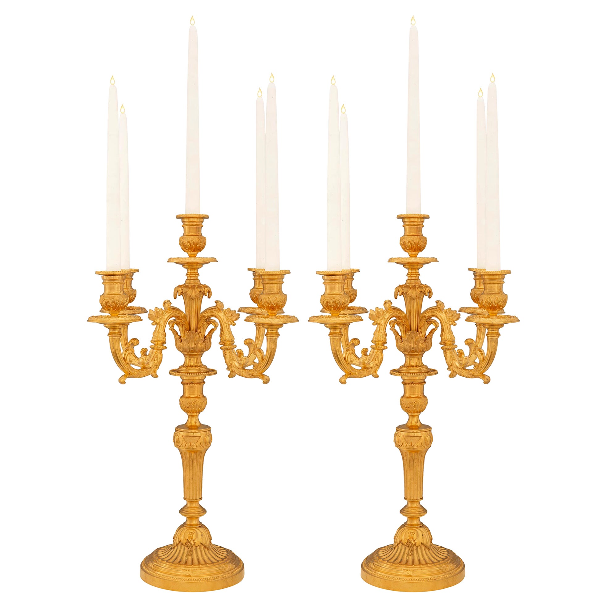 Französisch 19. Jahrhundert Louis XVI St. Ormolu Kandelaber im Angebot