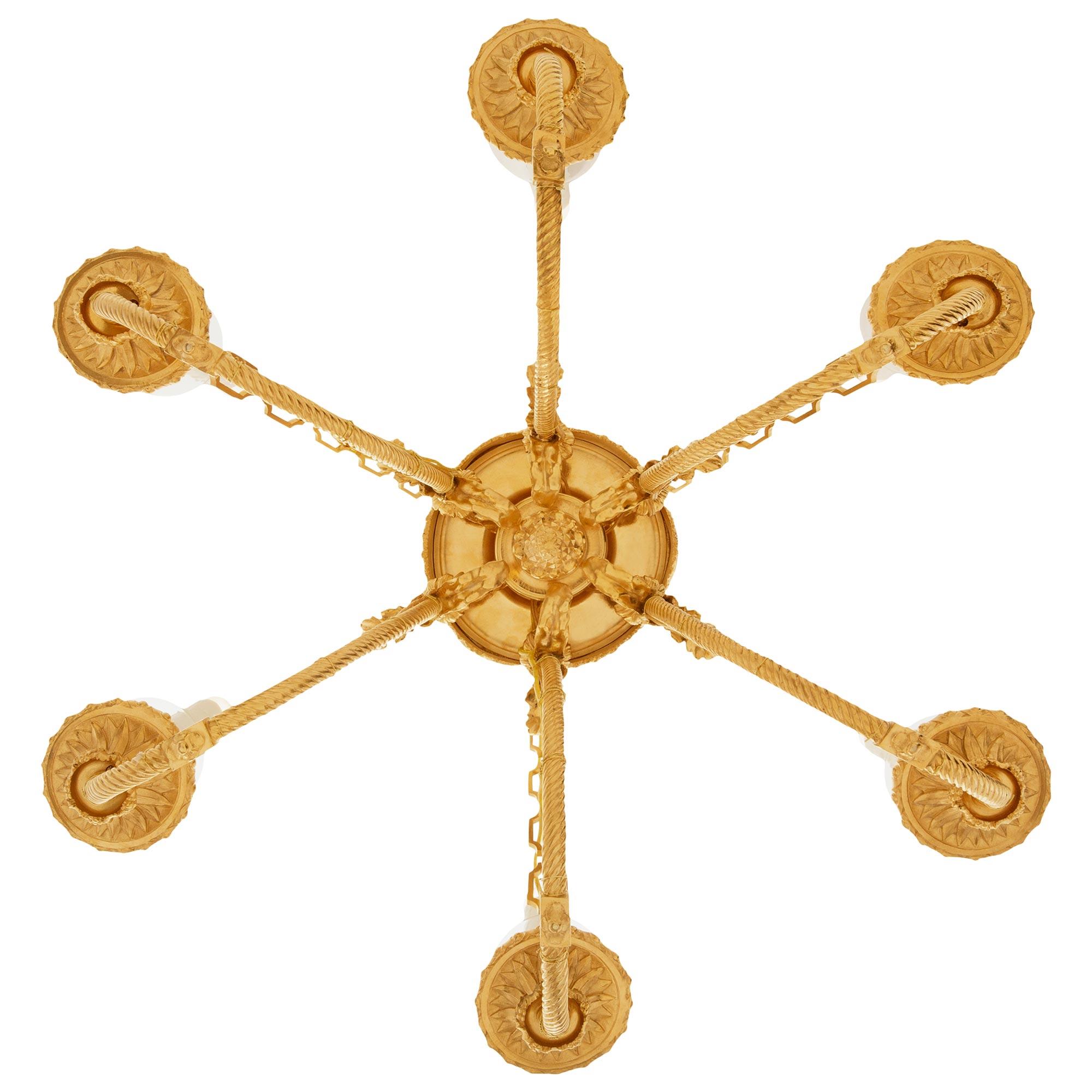Lampadario francese del XIX secolo in stile Luigi XVI in ormolu in vendita 3