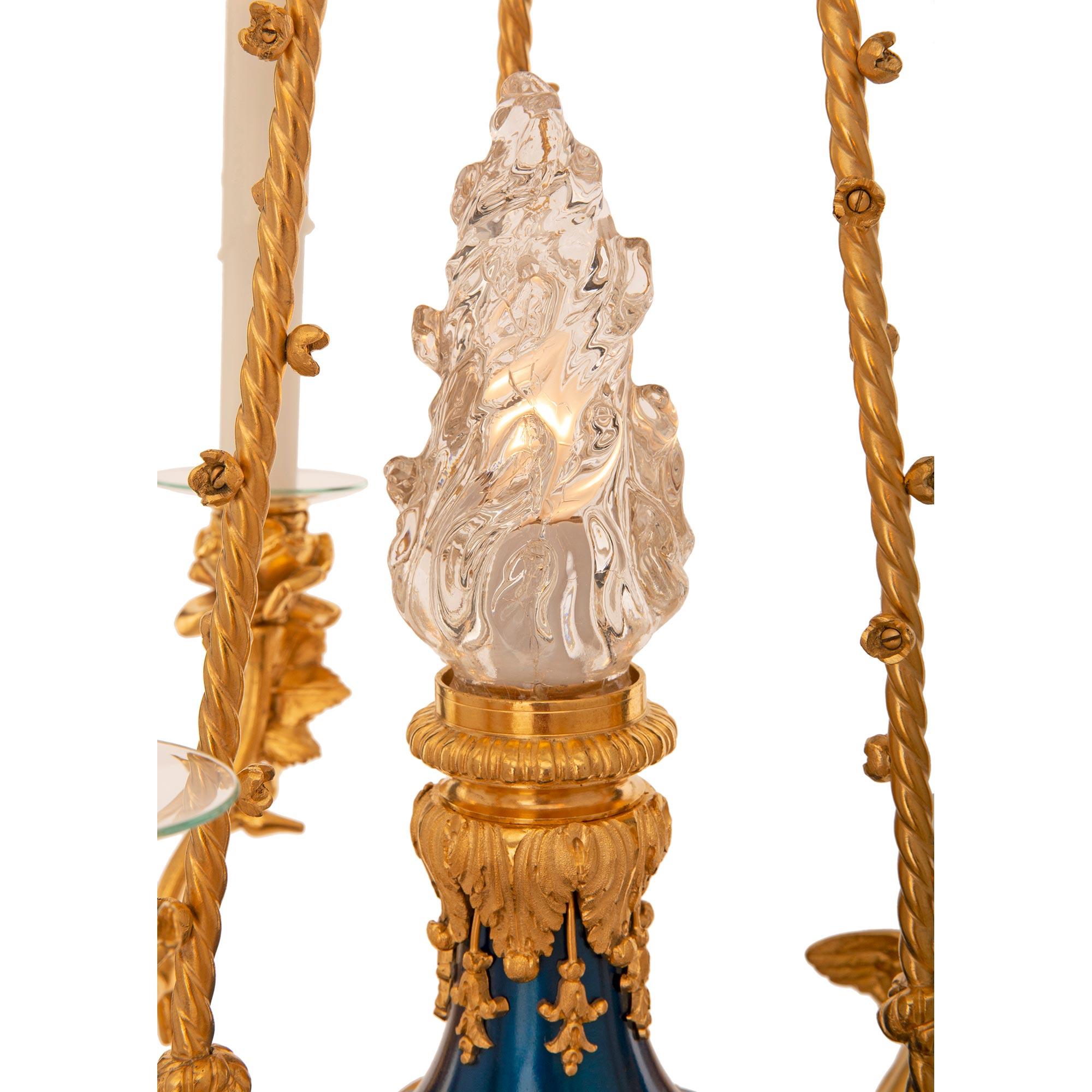 Émaillé Lustre français du 19ème siècle de style Louis XVI en bronze doré, émaillé et cristal en vente