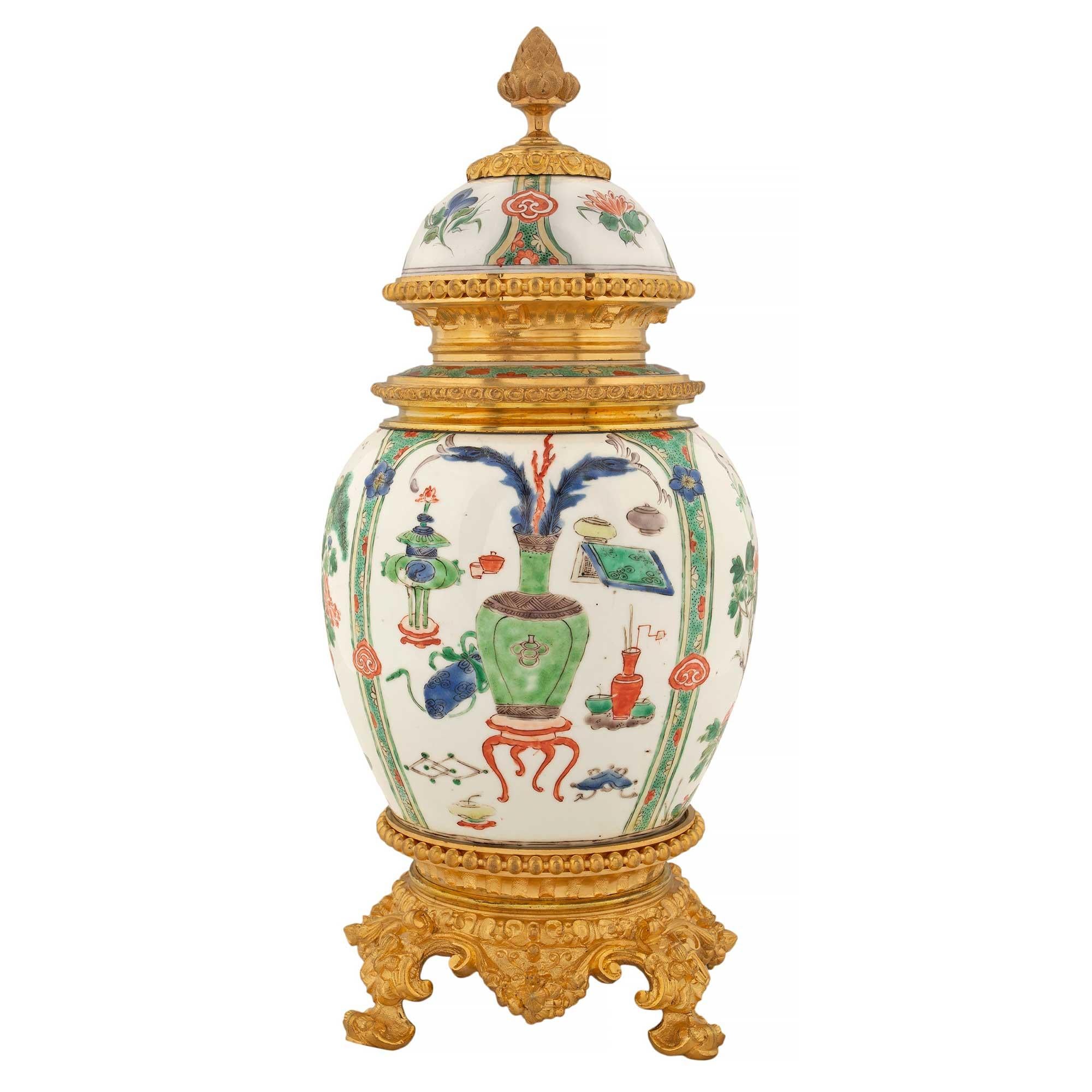French 19th Century Louis XVI St. Ormolu Mounts on Chinese Export Porcelain Urns For Sale 1