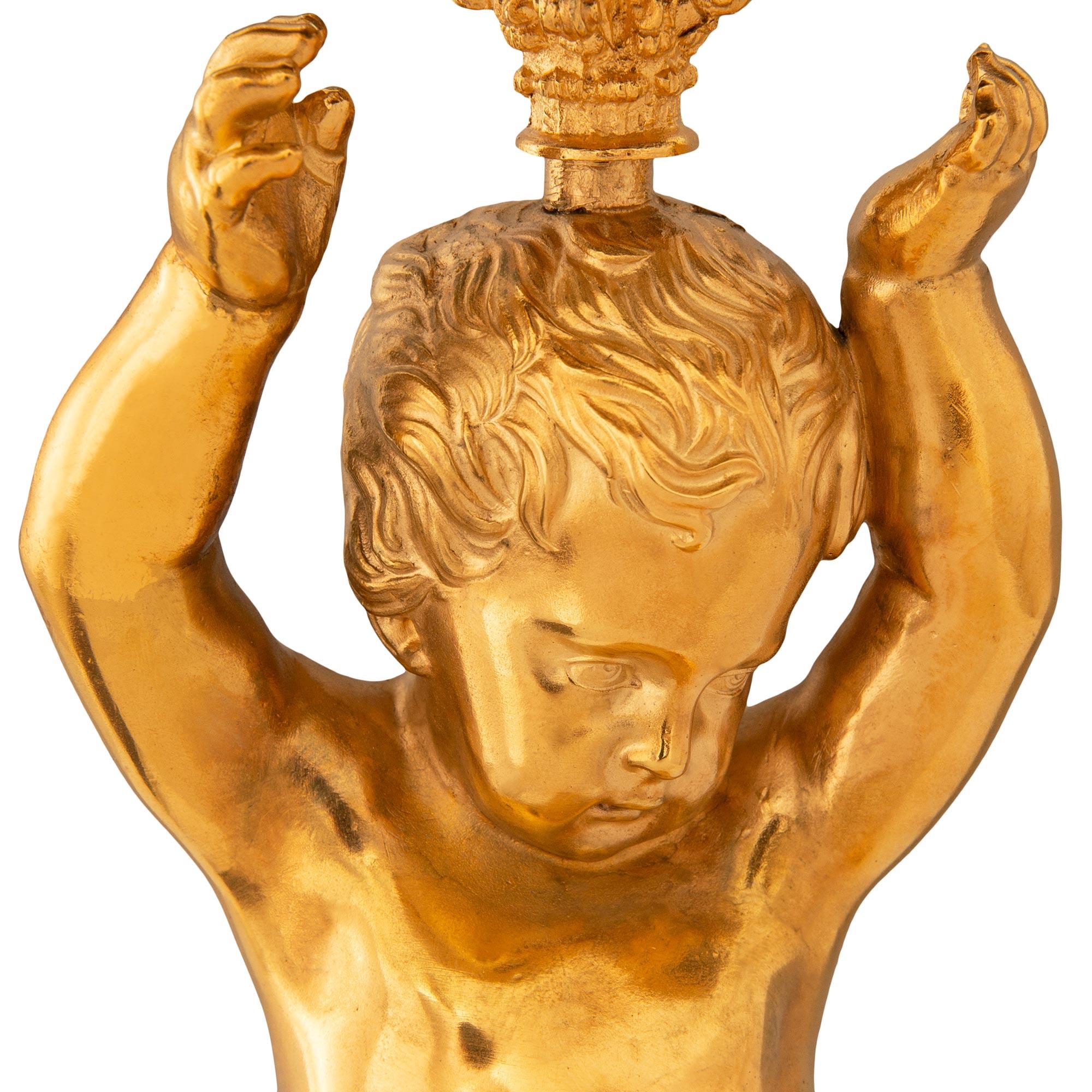 Miroir de courtoisie en bronze doré de style Louis XVI du XIXe siècle en vente 3