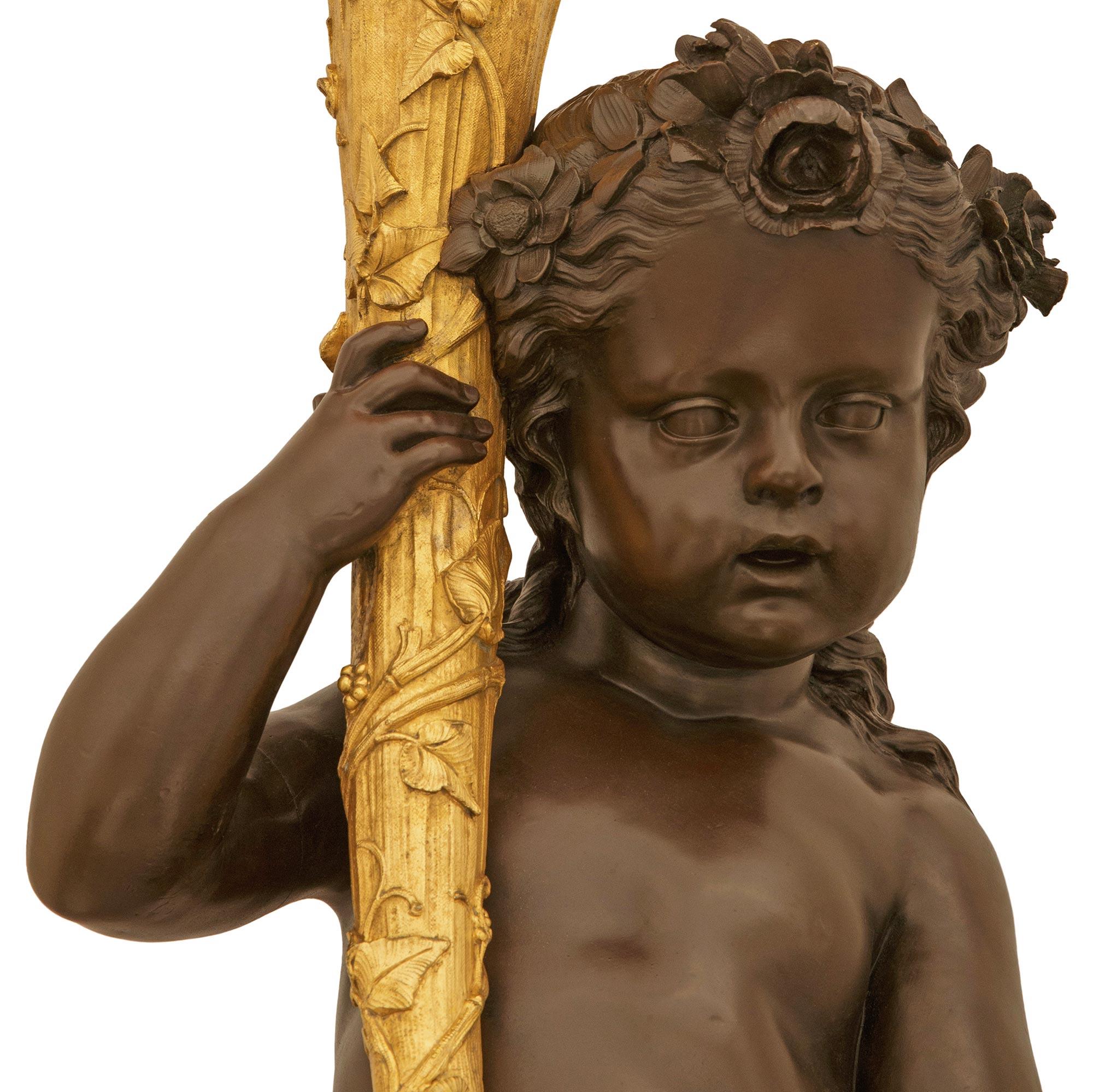 Lampada a candelabro francese del XIX secolo in bronzo patinato e Ormolu di stile Luigi XVI in vendita 2