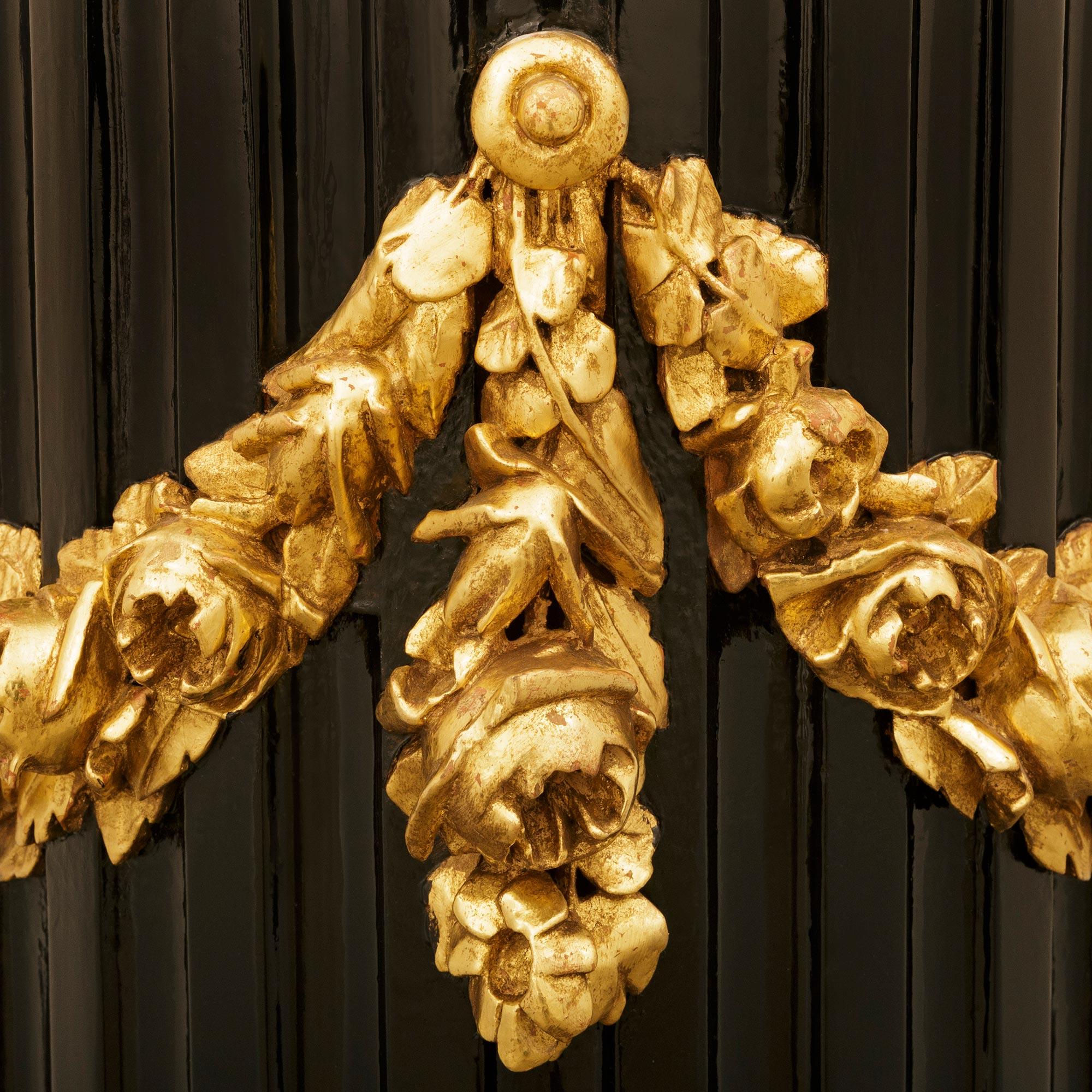 Französisch 19. Jahrhundert Louis XVI st. patiniert Holz und Giltwood Pedestal (Mahagoni) im Angebot