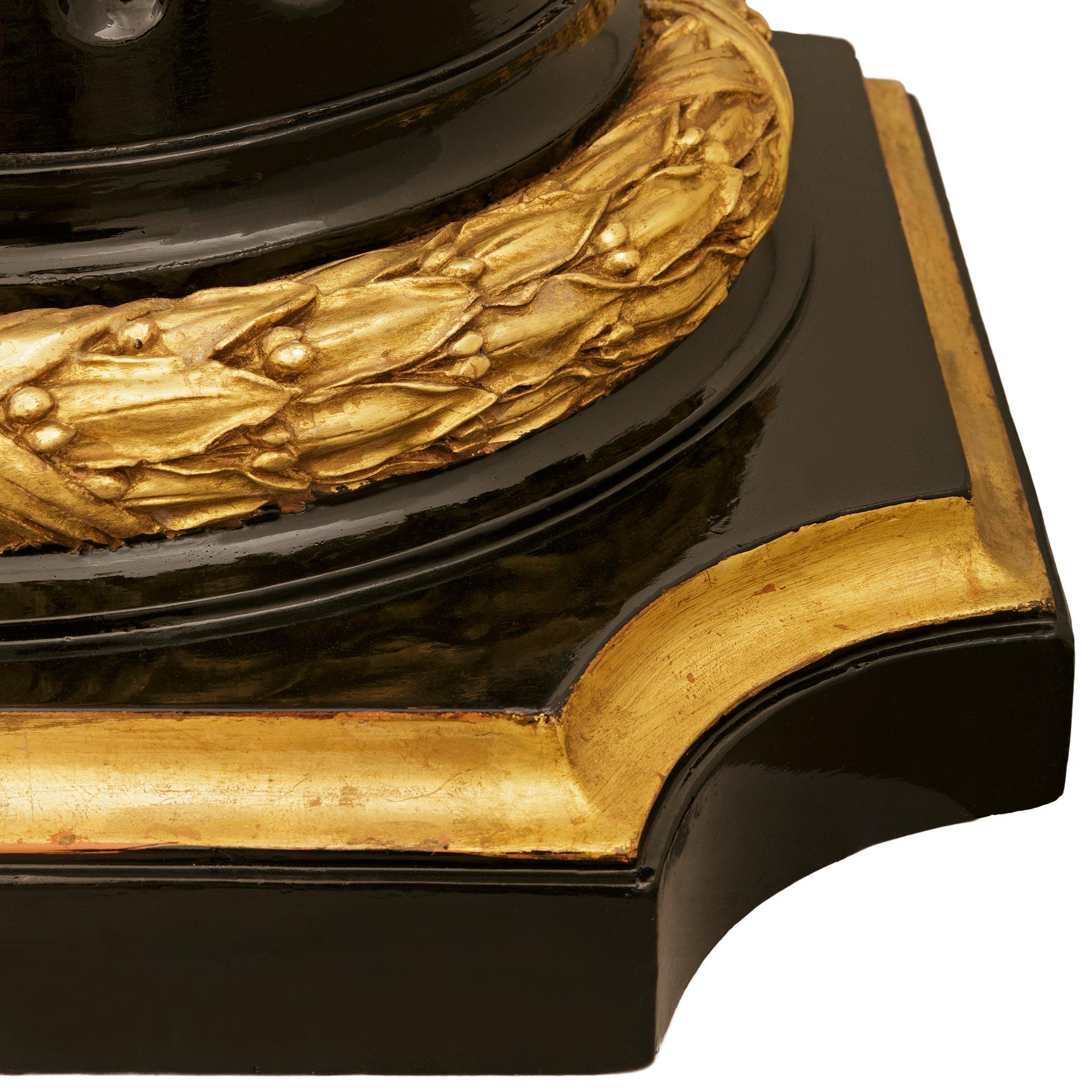 Französisch 19. Jahrhundert Louis XVI st. patiniert Holz und Giltwood Pedestal im Angebot 3