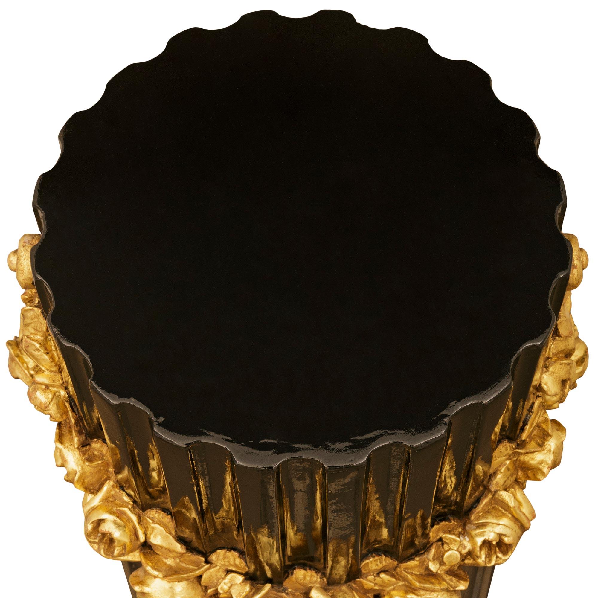 Französisch 19. Jahrhundert Louis XVI st. patiniert Holz und Giltwood Pedestal im Angebot 4
