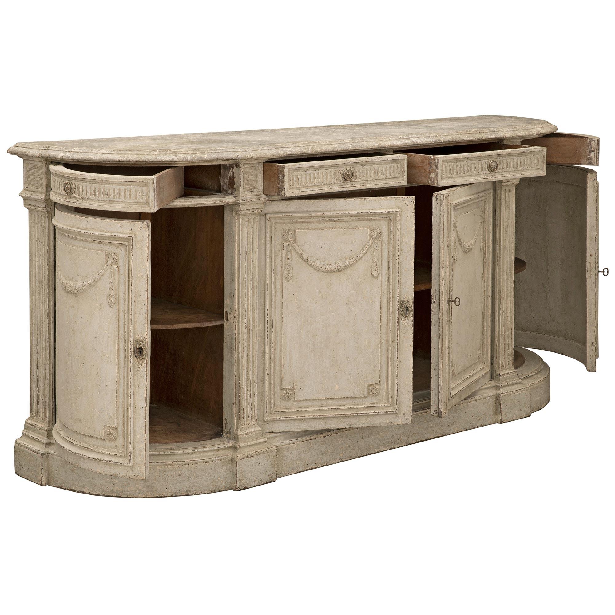 Buffet francese del XIX secolo in legno patinato stile Luigi XVI In condizioni buone in vendita a West Palm Beach, FL
