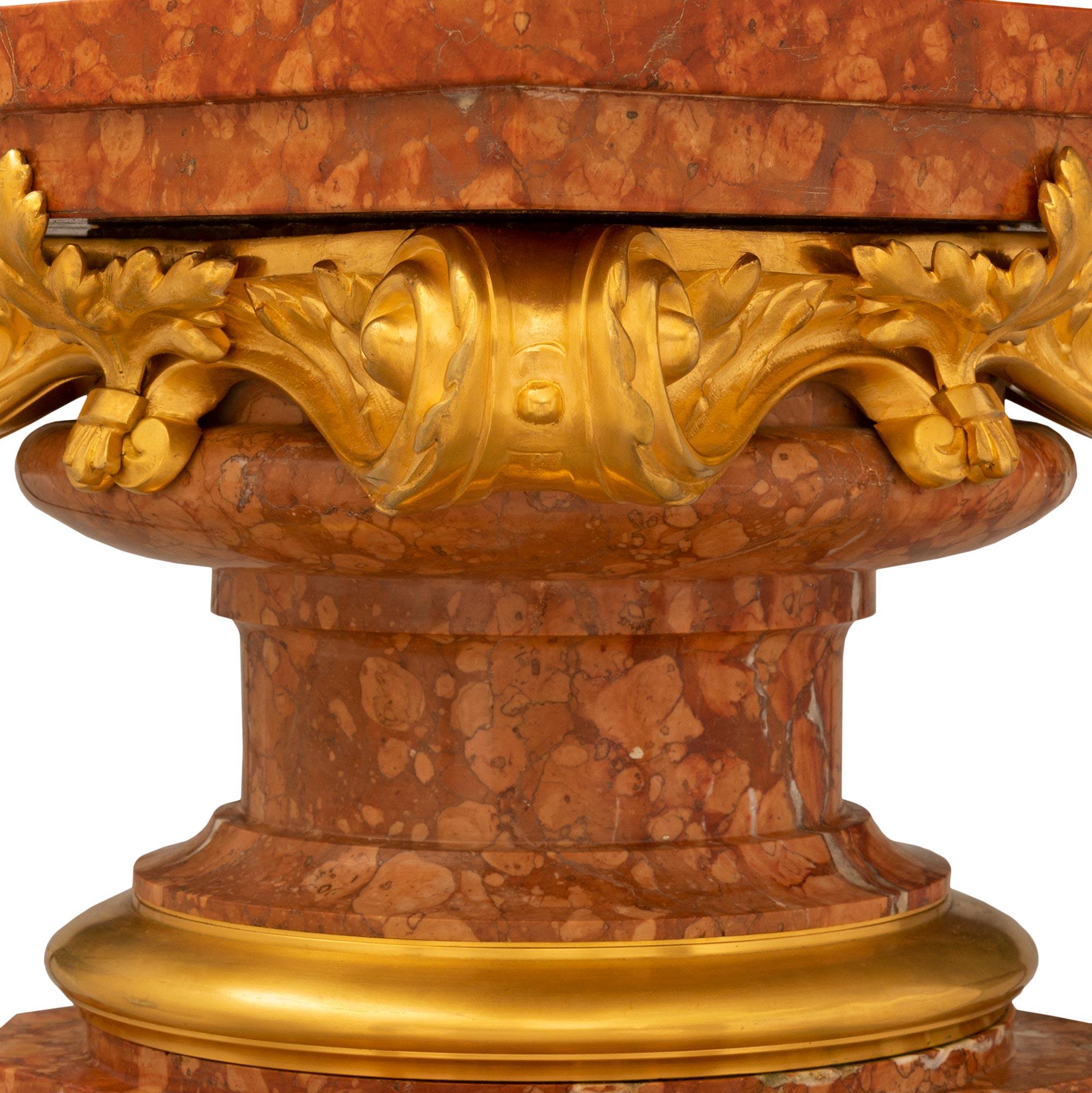 French 19th Century Louis XVI St. Rouge De Verone Marble Pedestal Column For Sale 1